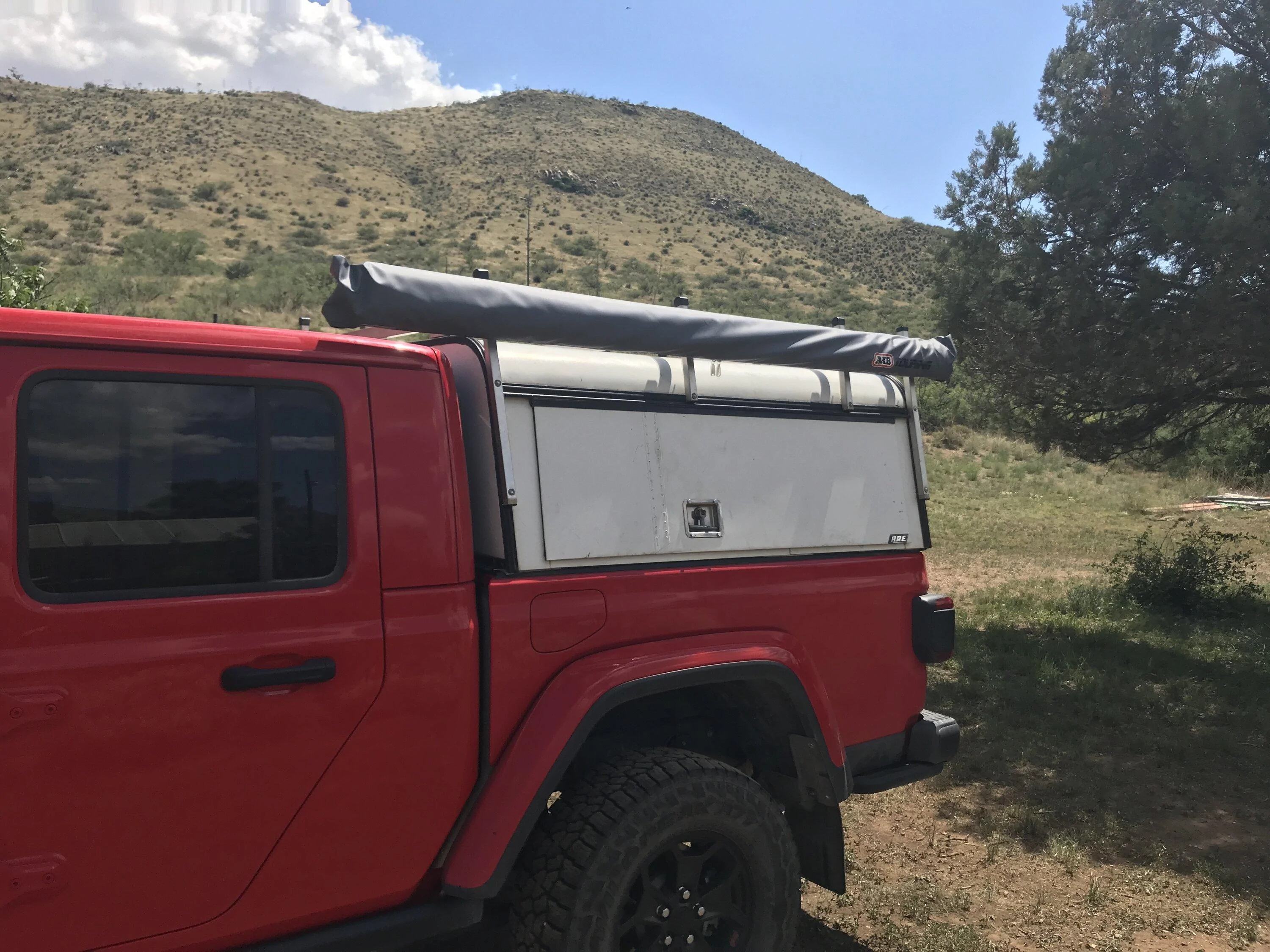 Jeep Gladiator Shortened ARE aluminum topper. IMG_4983