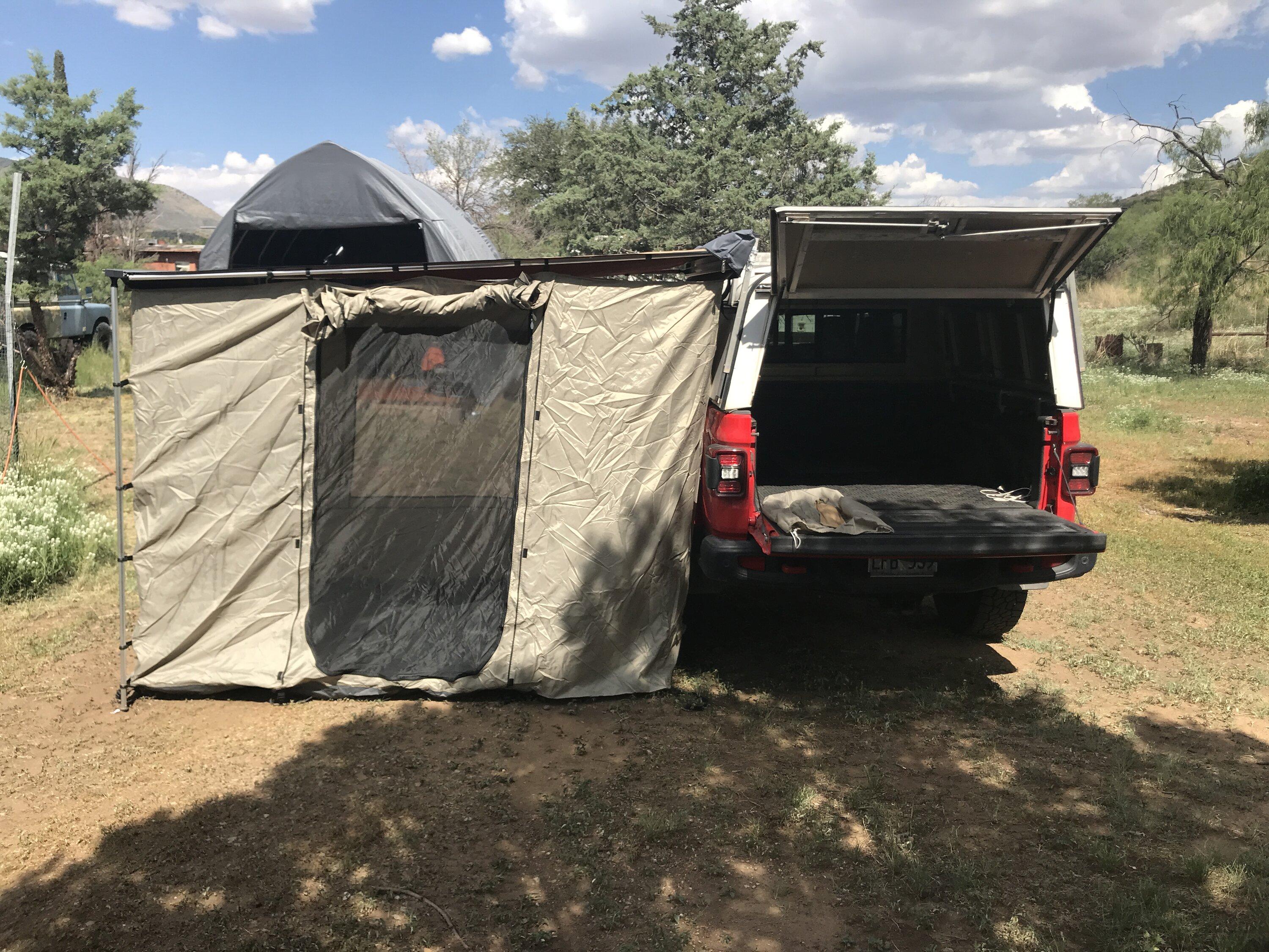 Jeep Gladiator Shortened ARE aluminum topper. IMG_4994.JPG