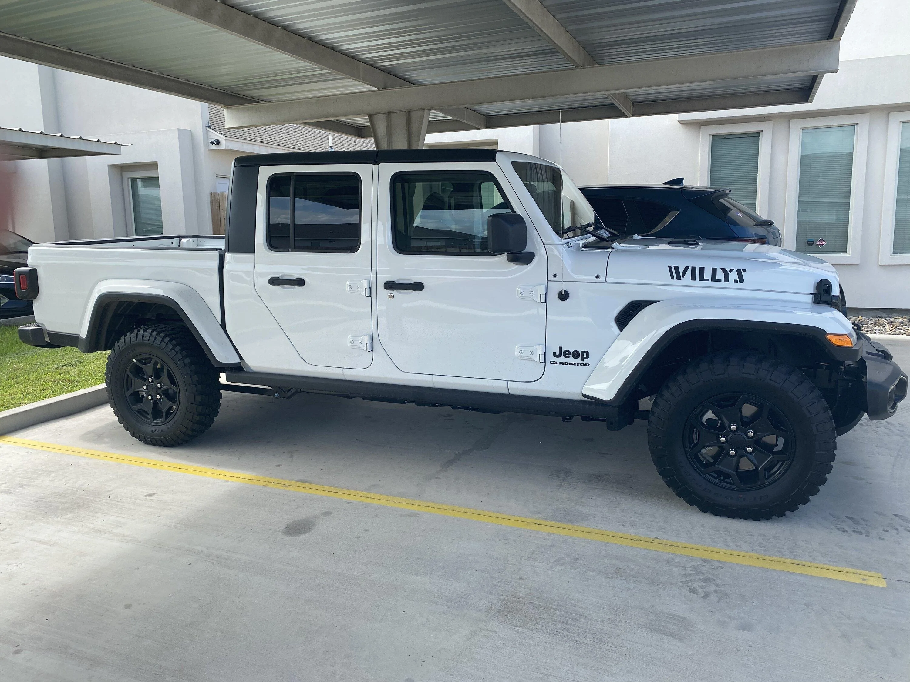 Jeep Gladiator New to the family from South Texas! 9CD4E7D9-9AB3-4700-AEAD-321B4D1832F1