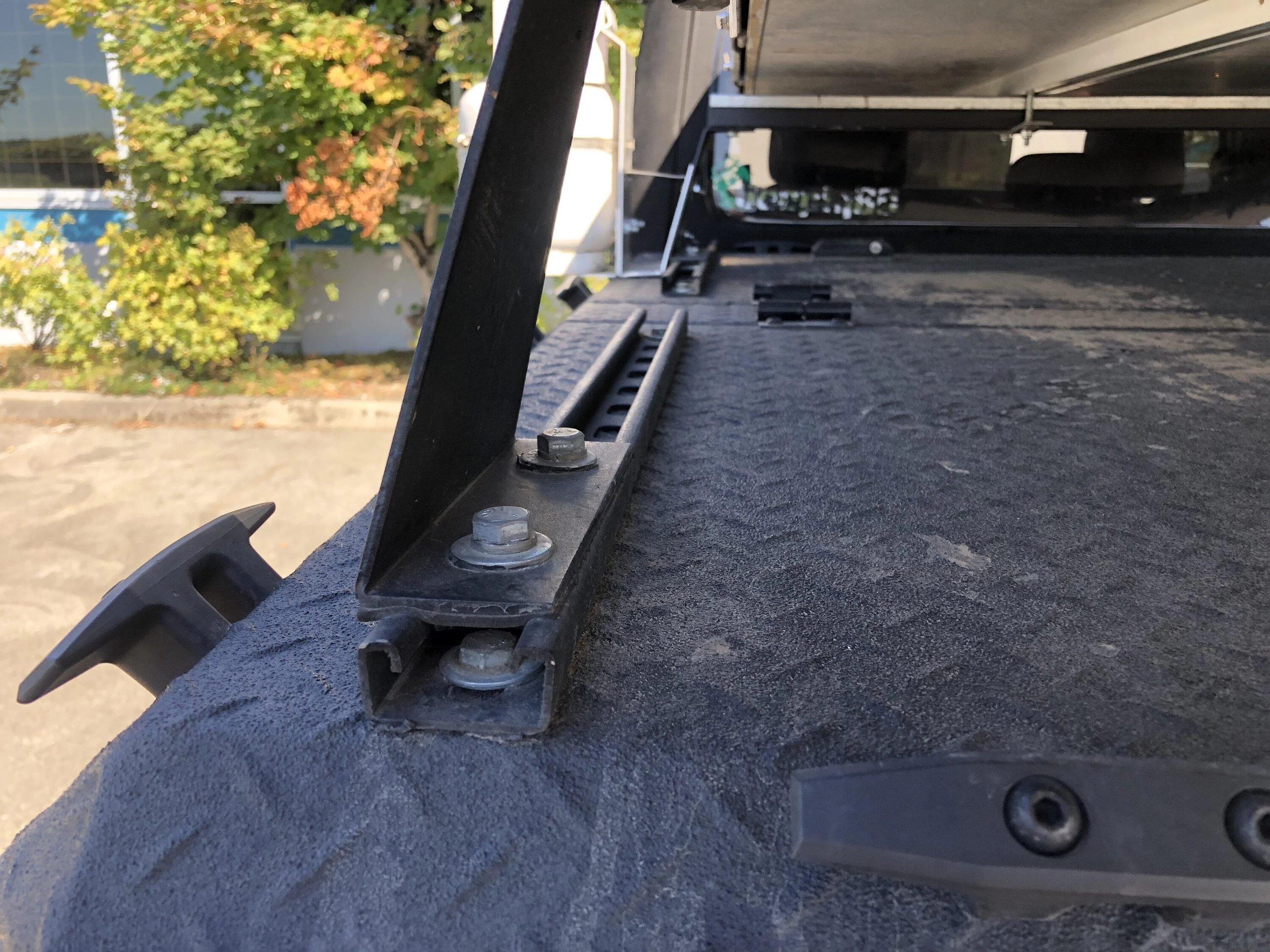 Jeep Gladiator Diamond back HD with roof rack 1E74673C-DD6E-45E4-A6CD-DD4DE901469F