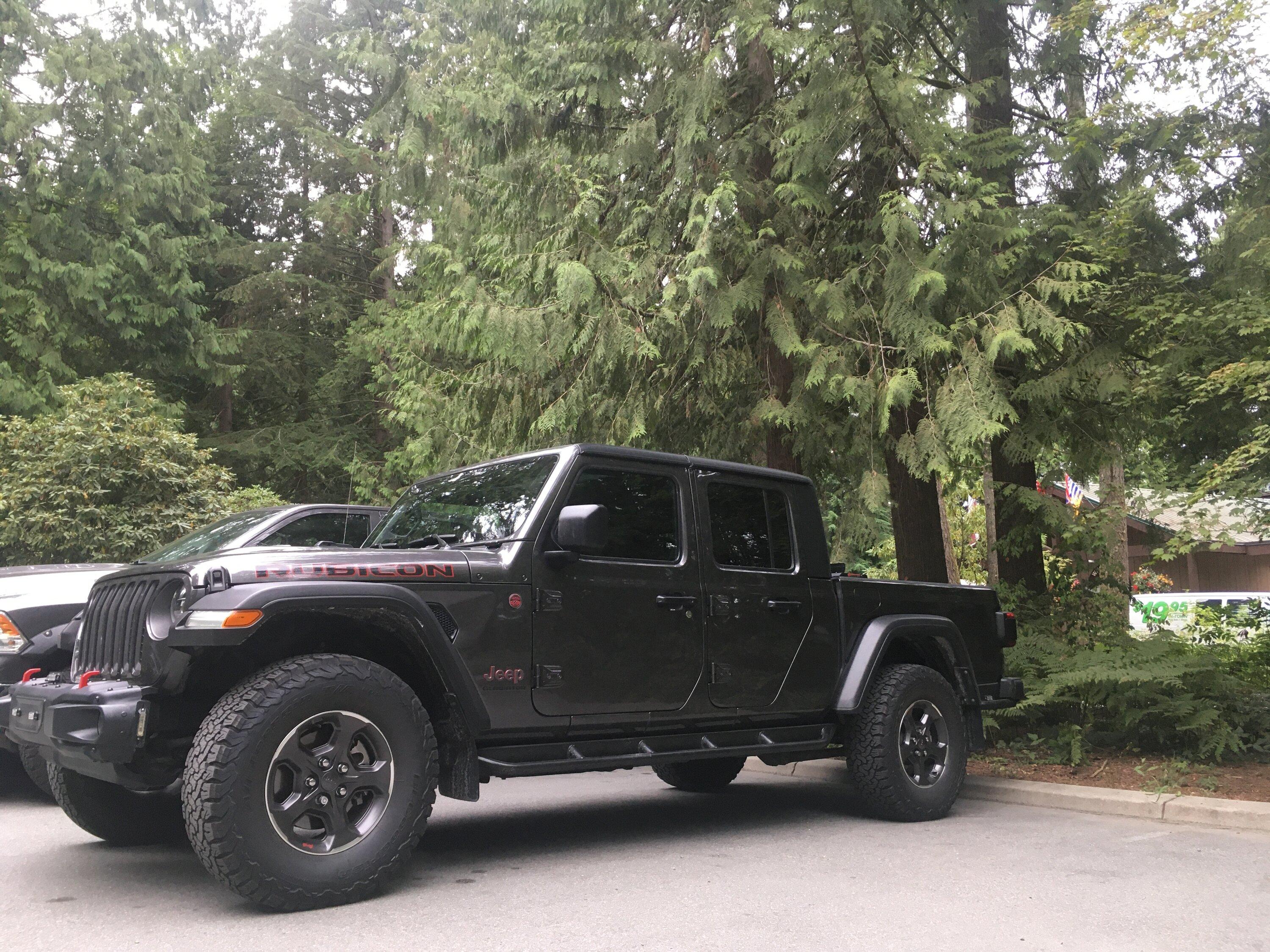 Jeep Gladiator Let's see your 285/75 17 tires 53A00649-6272-4381-BE6B-AD759C3D7174