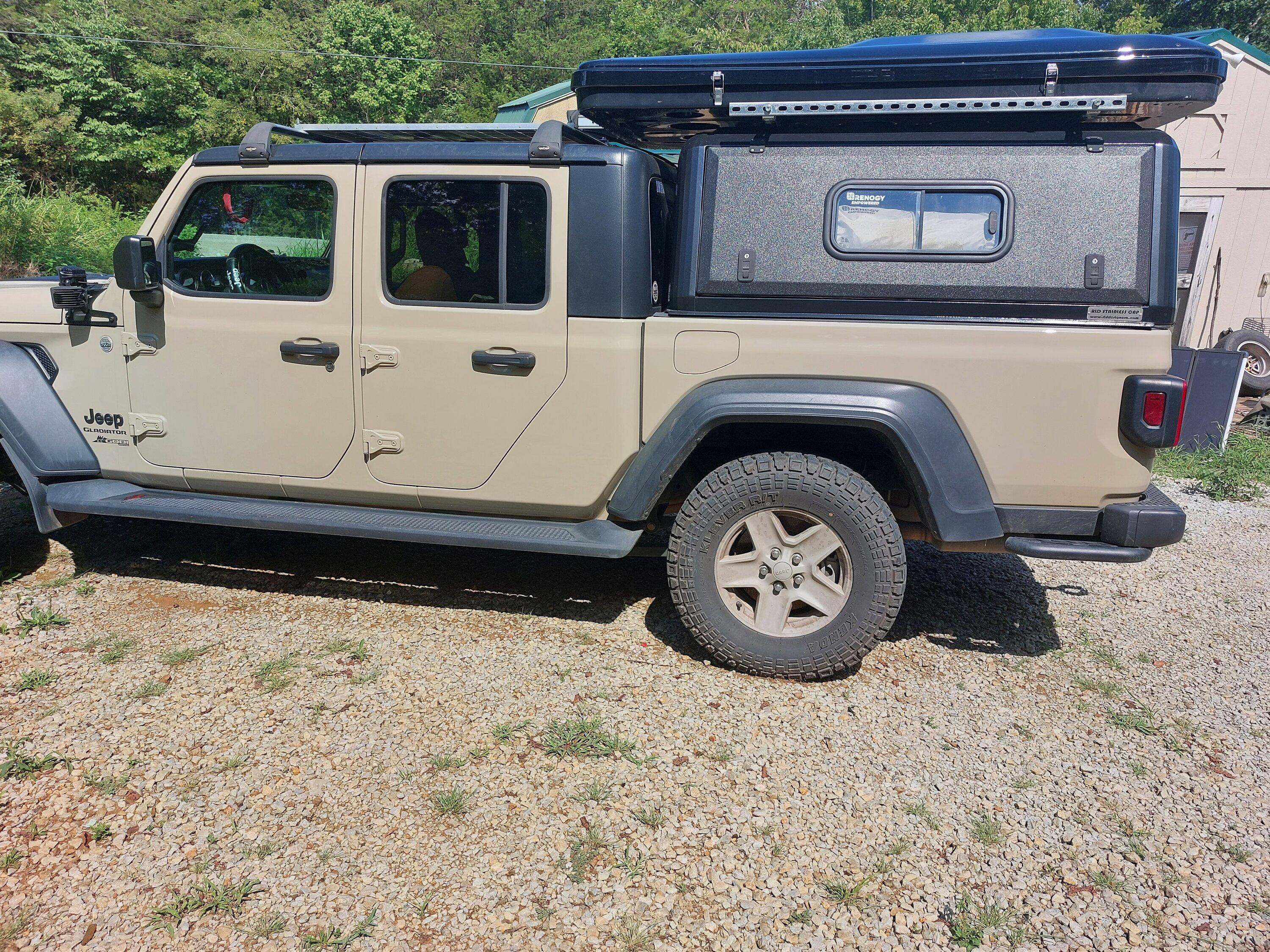 Jeep Gladiator Bed cap ideas 20220807_105604
