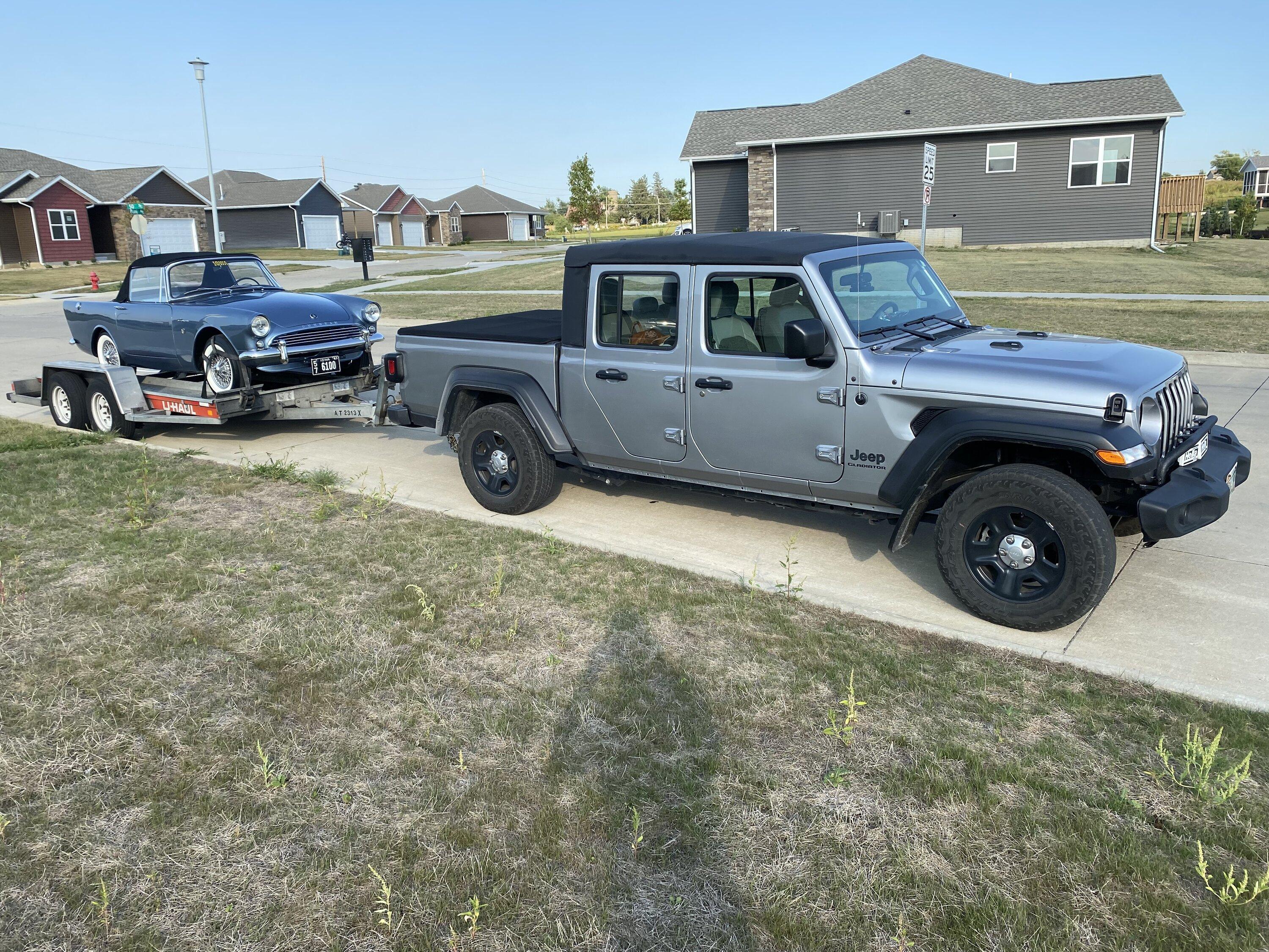 Jeep Gladiator So, what is everybody towing? 580C2823-7CC7-4AA1-B23A-B9C3A7181E25