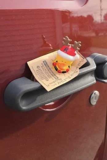 Jeep Gladiator Jeep Featuring World’s Largest Duck and Giving Out Free Rubber Ducks at Detroit Auto Show screen-shot-2022-09-12-at-8-26-05-am-jpg