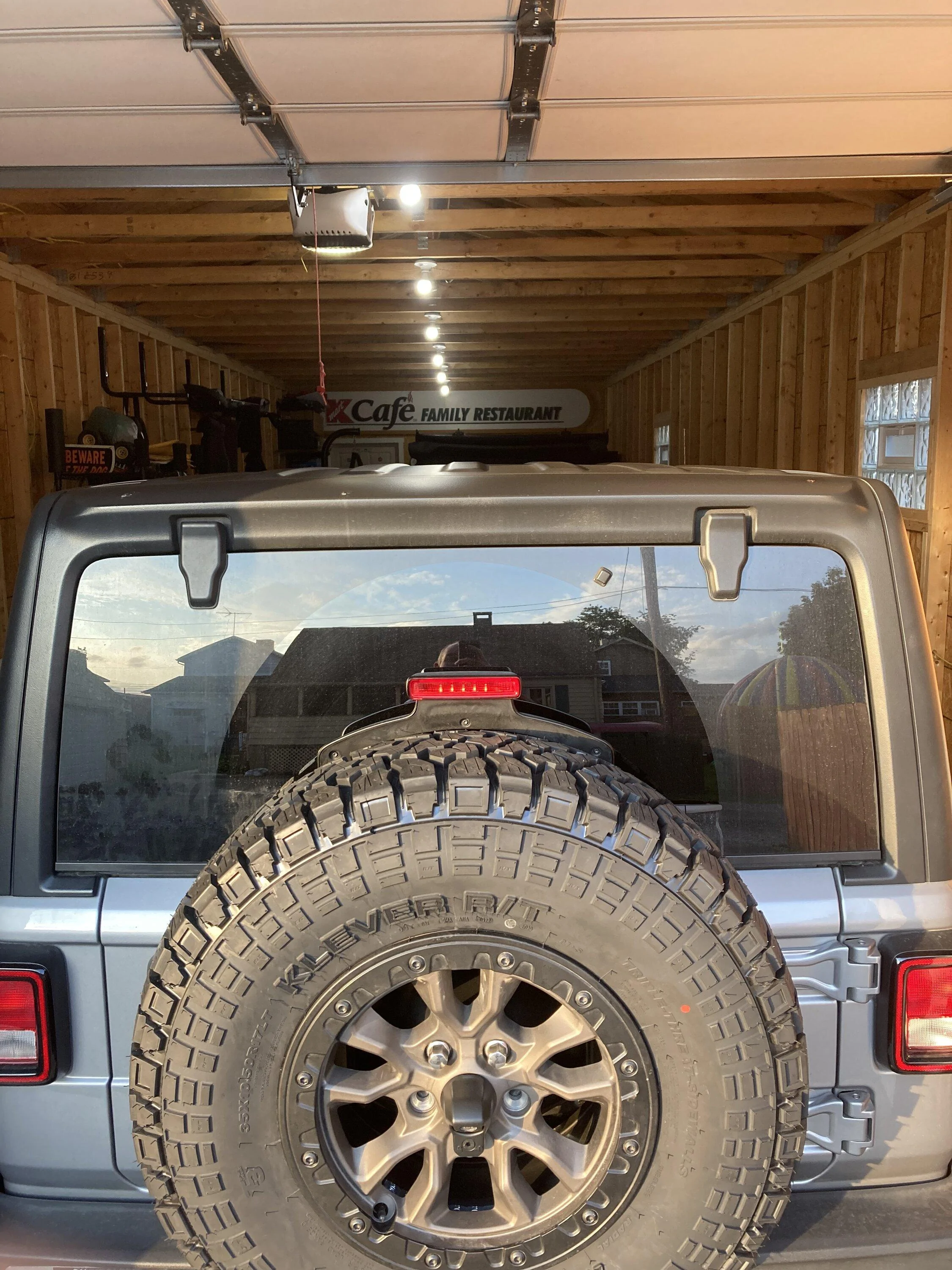 Jeep Gladiator Mopar Beadlock Wheels - Let’s see them! C5470ABA-76A5-467E-A498-87CECF861297