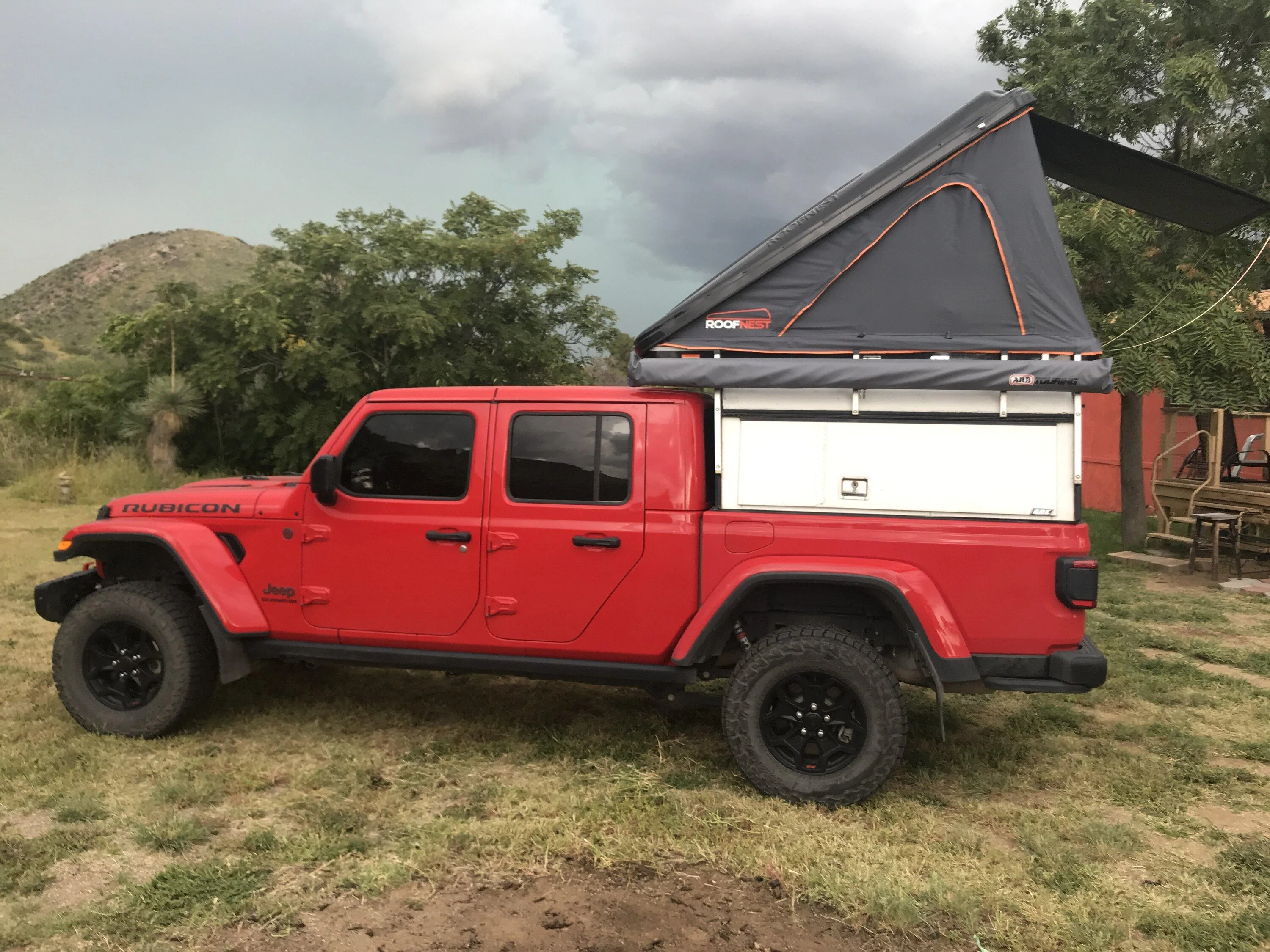 Jeep Gladiator Shortened ARE aluminum topper. IMG_5137
