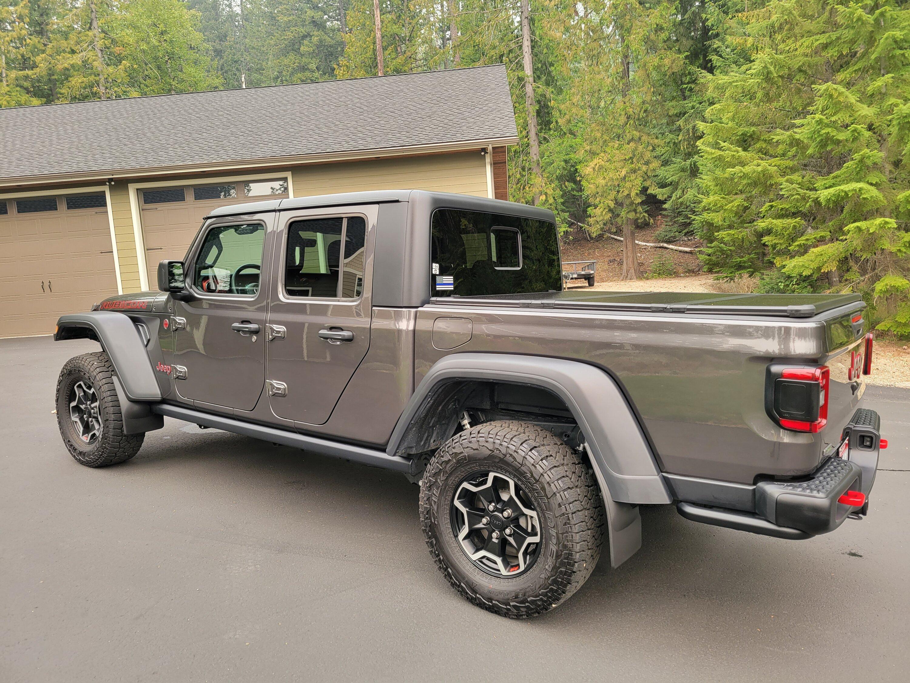 Jeep Gladiator 2021 Jeep Gladiator EcoDiesel, 5,700 miles (Loaded) (Located in Sandpoint Idaho) $58,500.00 20220911_104318 (1)