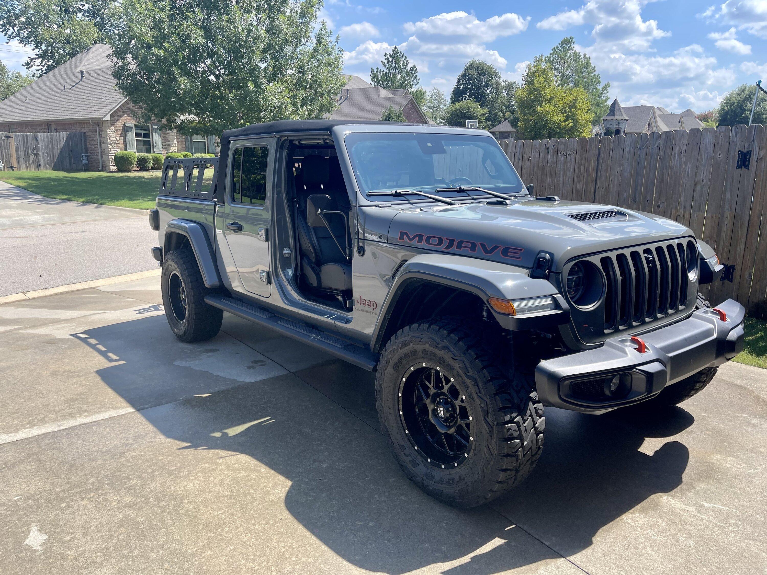 Jeep Gladiator MOJAVE Edition Gladiator JT Club 7106F1B8-3585-4E35-9B87-D0FDABA265F3