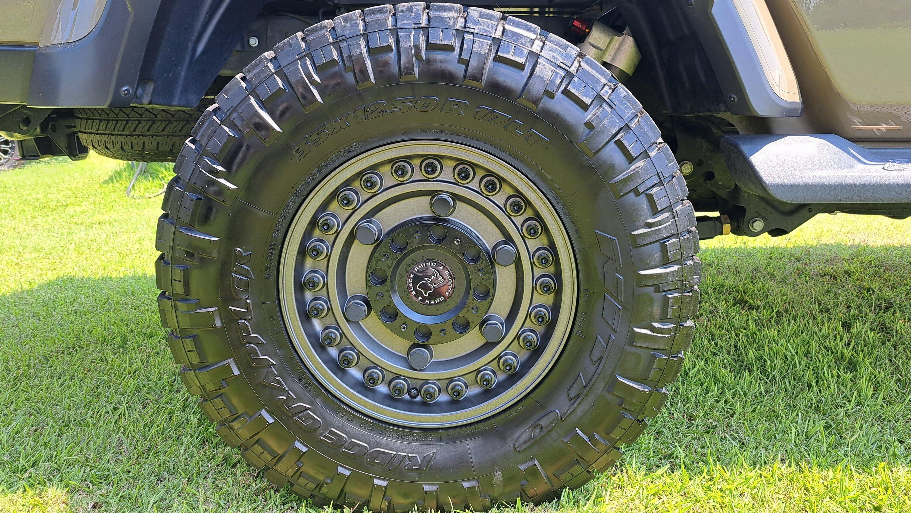 Jeep Gladiator Hampton Roads,  Long shot 35's for 37's 20220805_141905