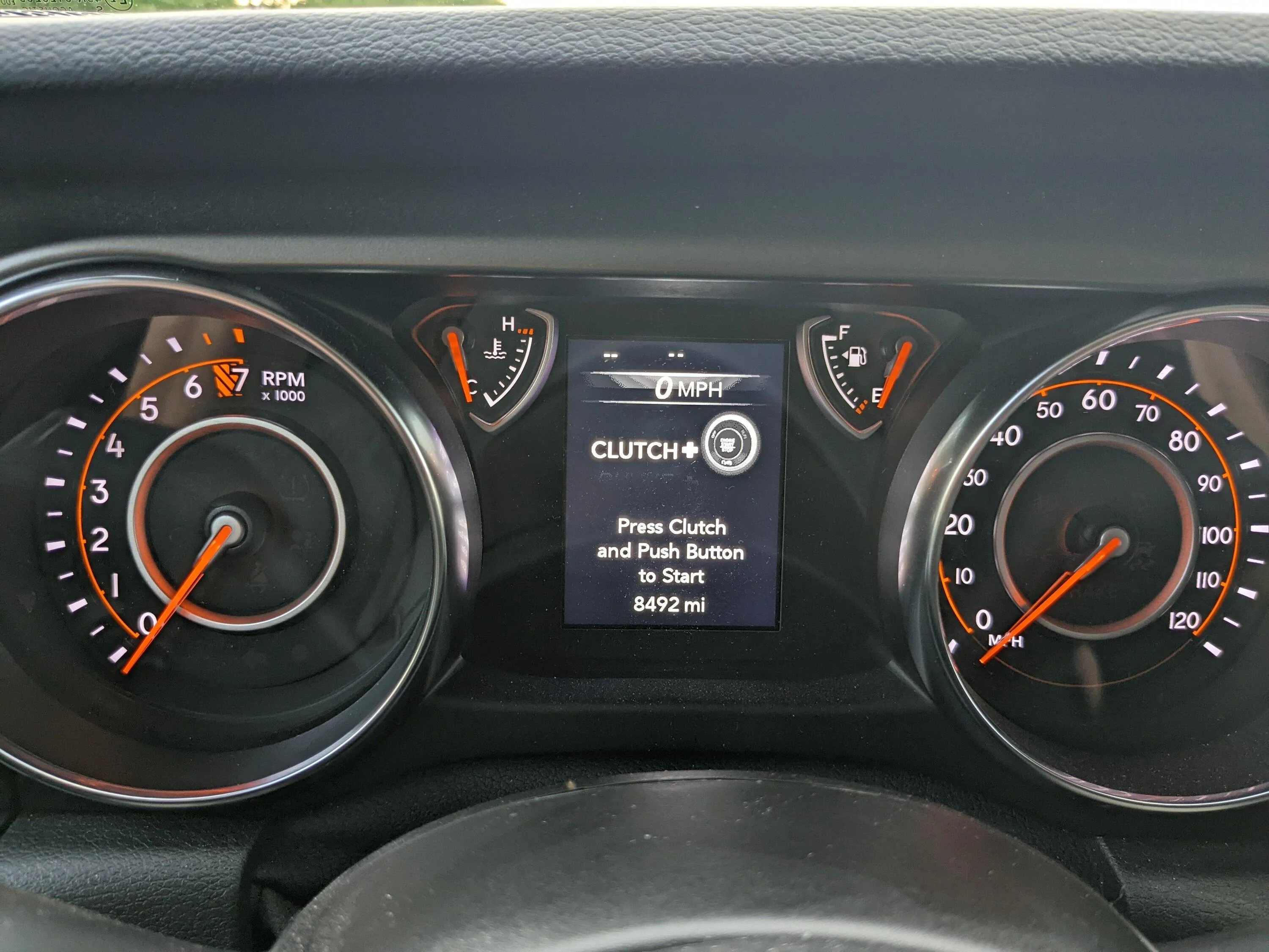 Jeep Gladiator 2022 Gladiator Sport S Sarge Green with Alu-Cab 3.1 Tent PXL_20220913_011529919