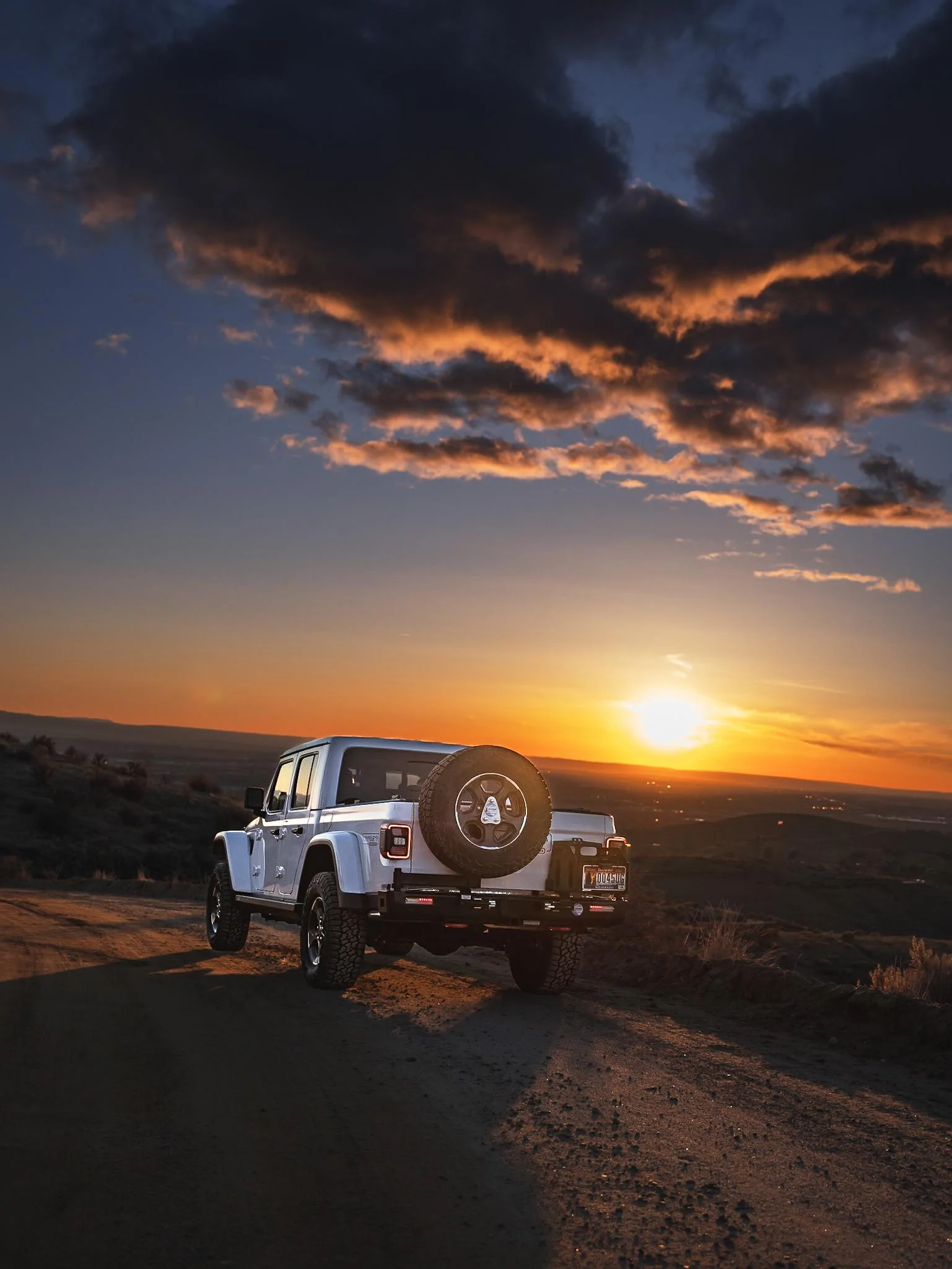 Jeep Gladiator Sunset Chaser Jeep -- JTR Diesel on 40's DSC01541