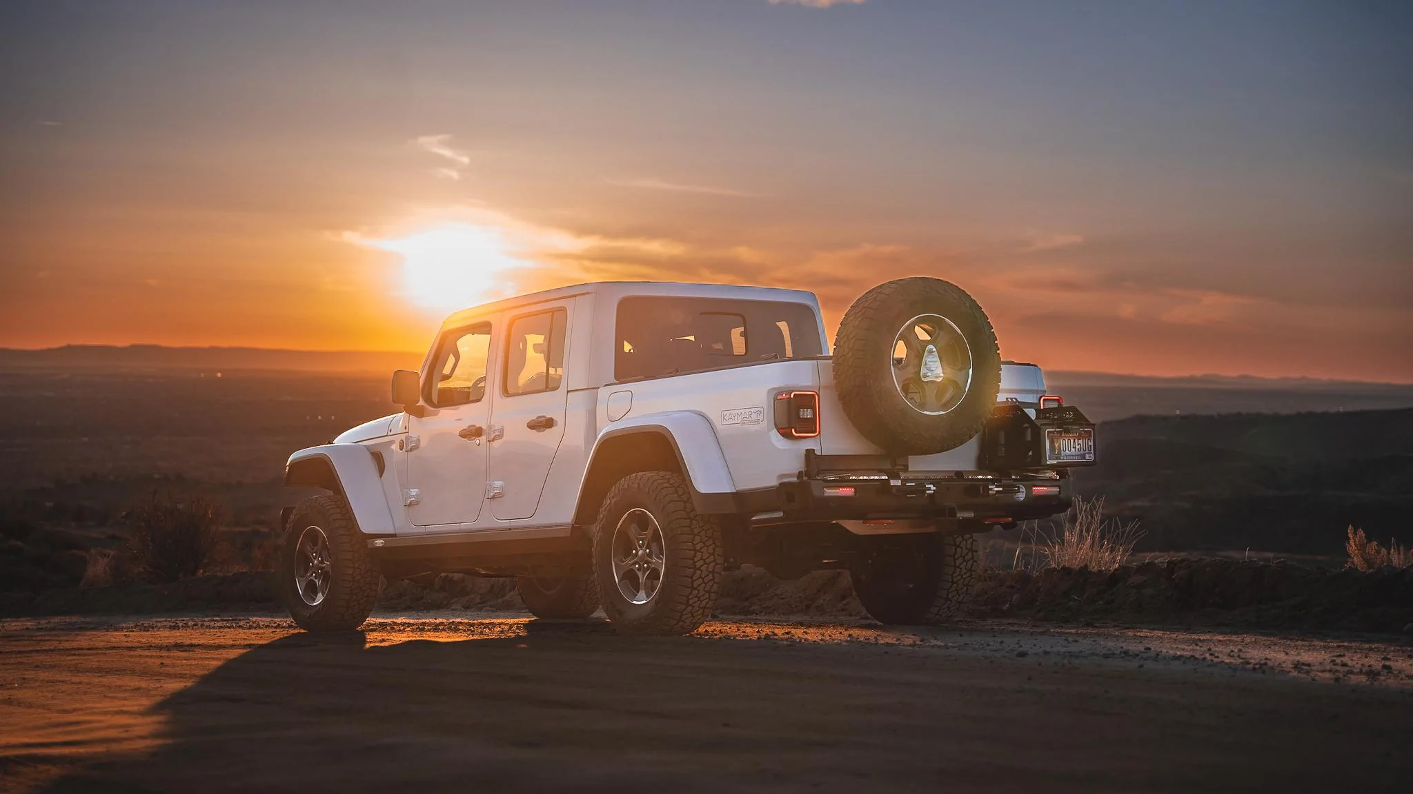 Jeep Gladiator Sunset Chaser Jeep -- JTR Diesel on 40's DSC01543