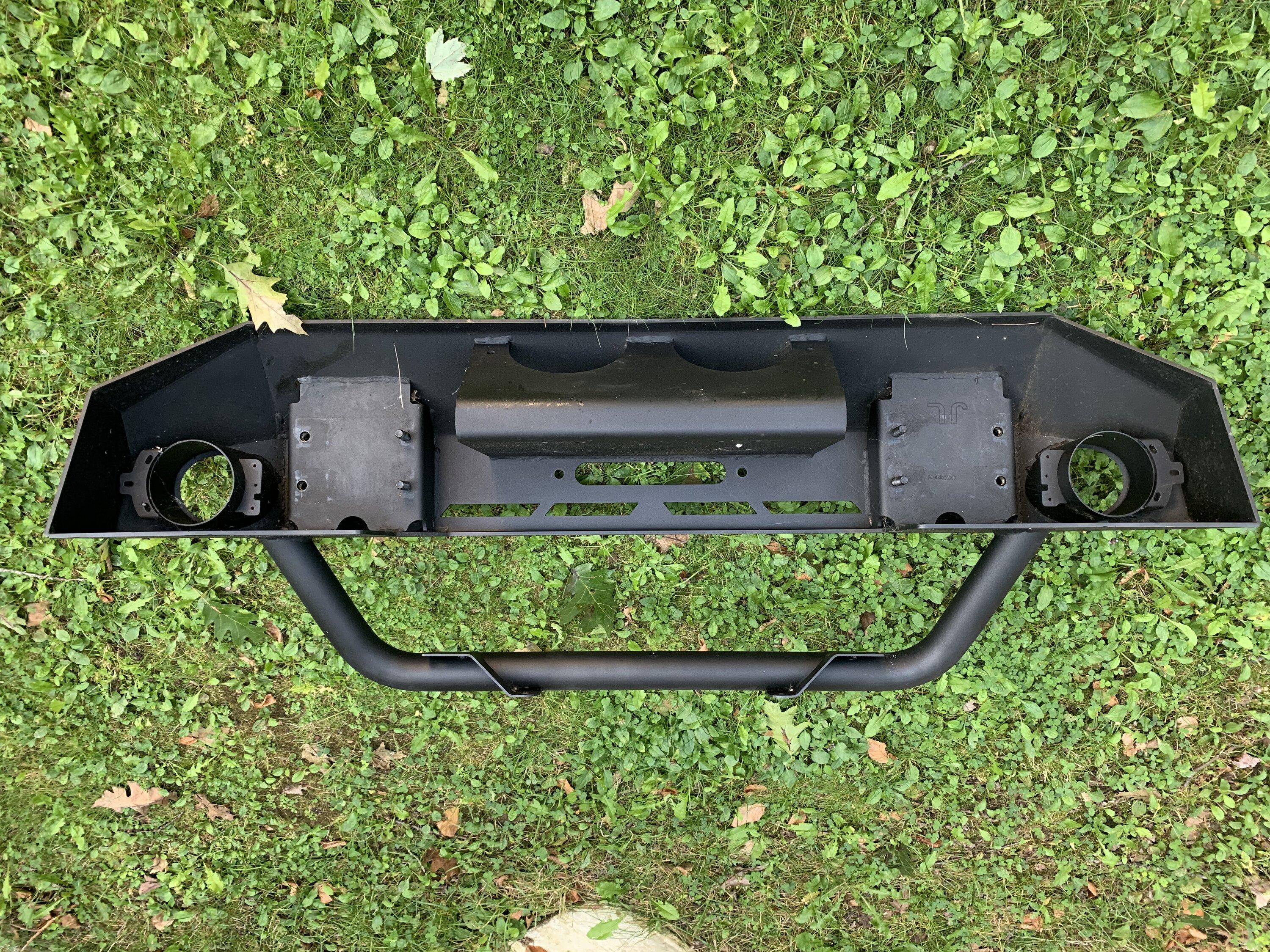 Jeep Gladiator Selling Quadratec QRC Front bumper 9D9B001D-E50B-45C7-B62A-5C57ACA69E08