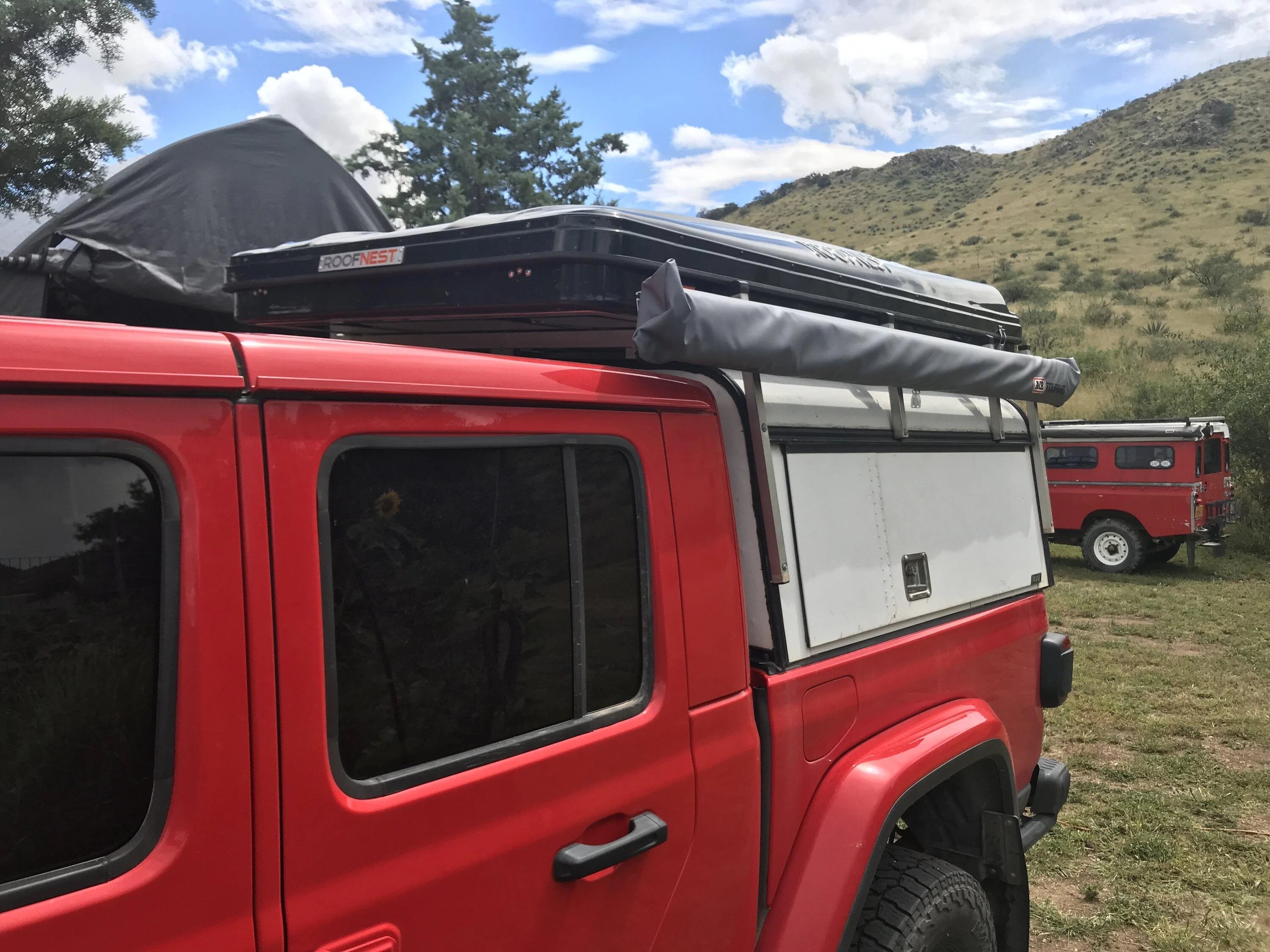 Jeep Gladiator Mounted Awnings IMG_5158
