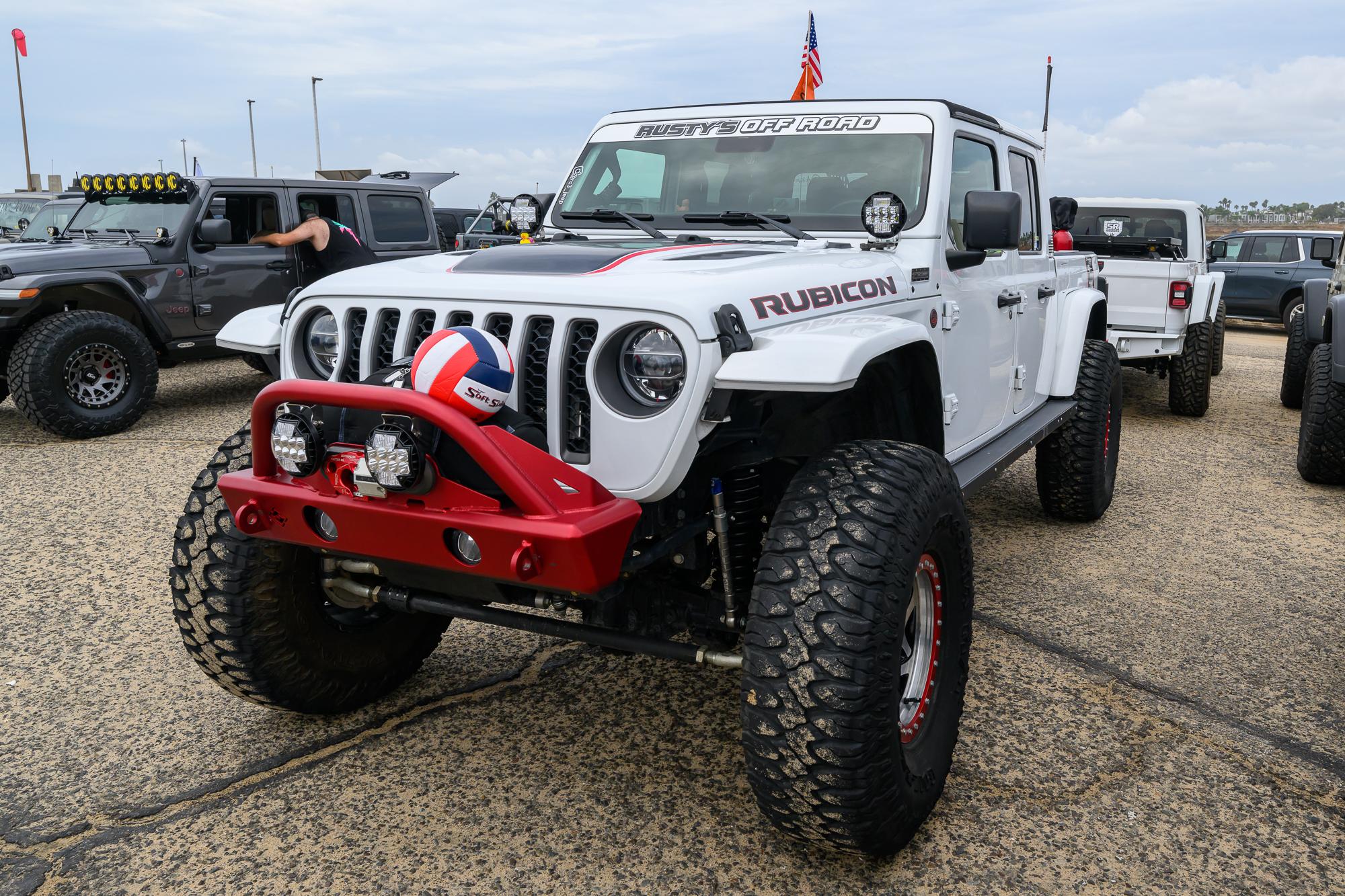 Jeep Gladiator Pictures From Jeep Bash - Bolsa Chica State Beach, Huntington Beach, CA Jeep Bash-6