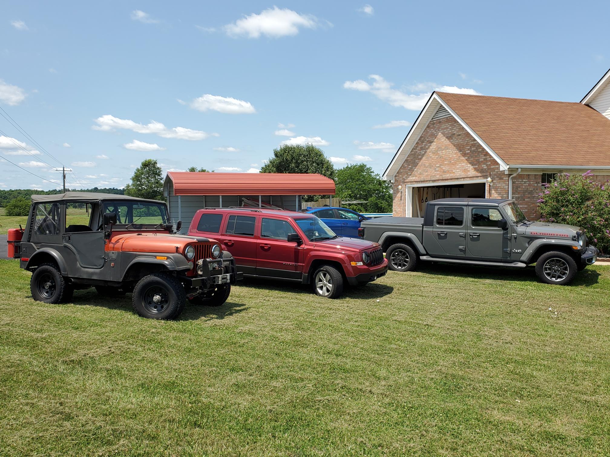 Jeep Gladiator Group shot! All the family Jeeps in one photo! Let's see some Jeep familys! Jeep Fleet