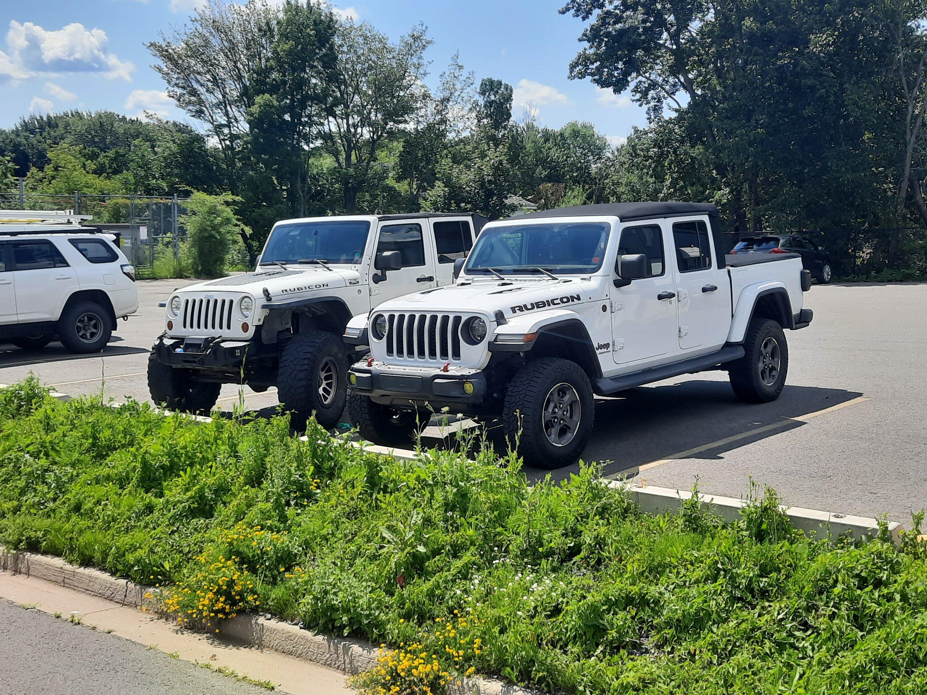 Jeep Gladiator Group shot! All the family Jeeps in one photo! Let's see some Jeep familys! 20220715_151417