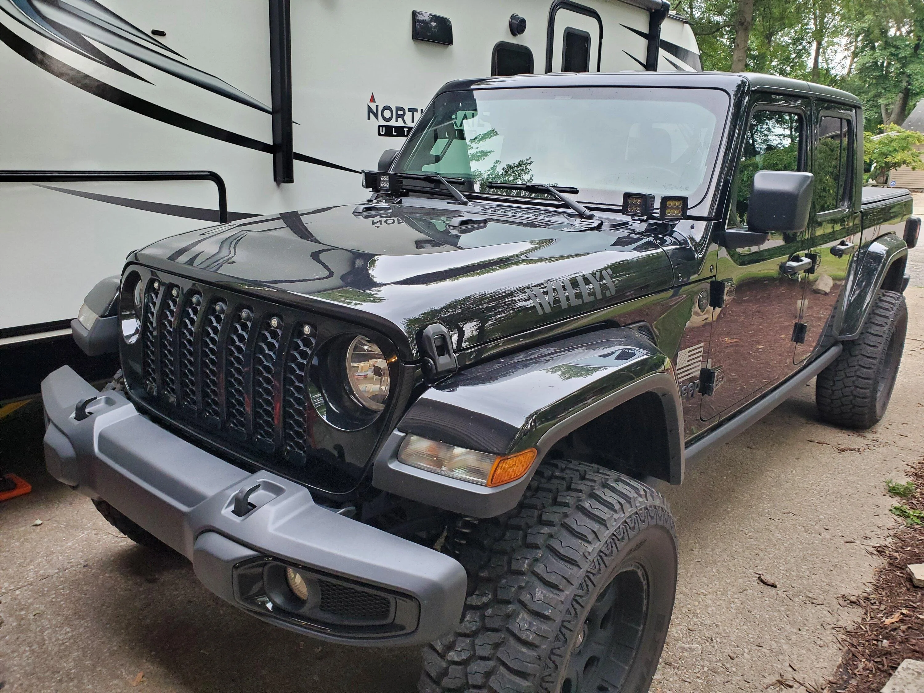 Jeep Gladiator Couple questions about JT towing. 20220814_181137