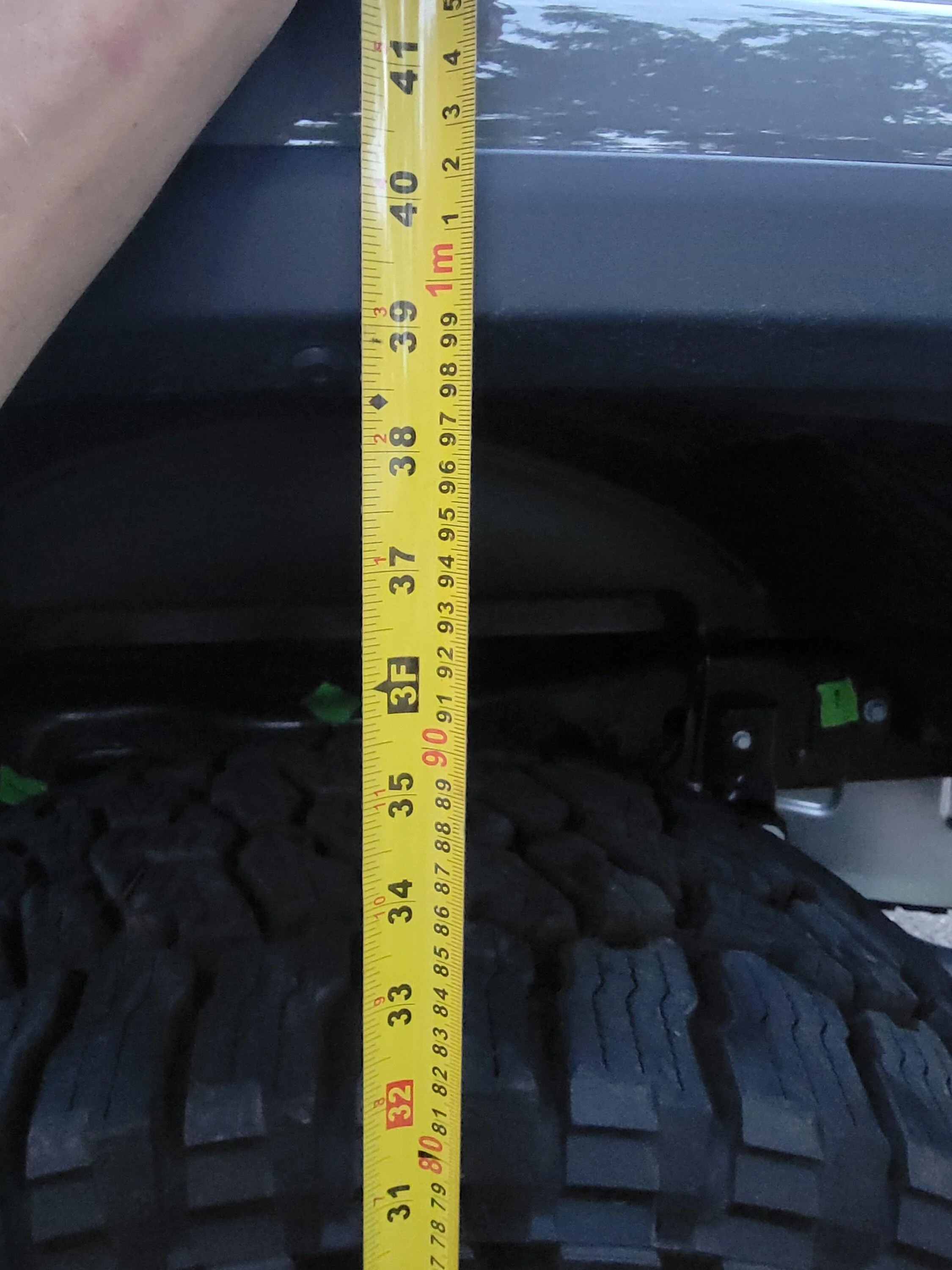 Jeep Gladiator Rear driver side suspension sitting 1" lower than passenger side 20220917_192400
