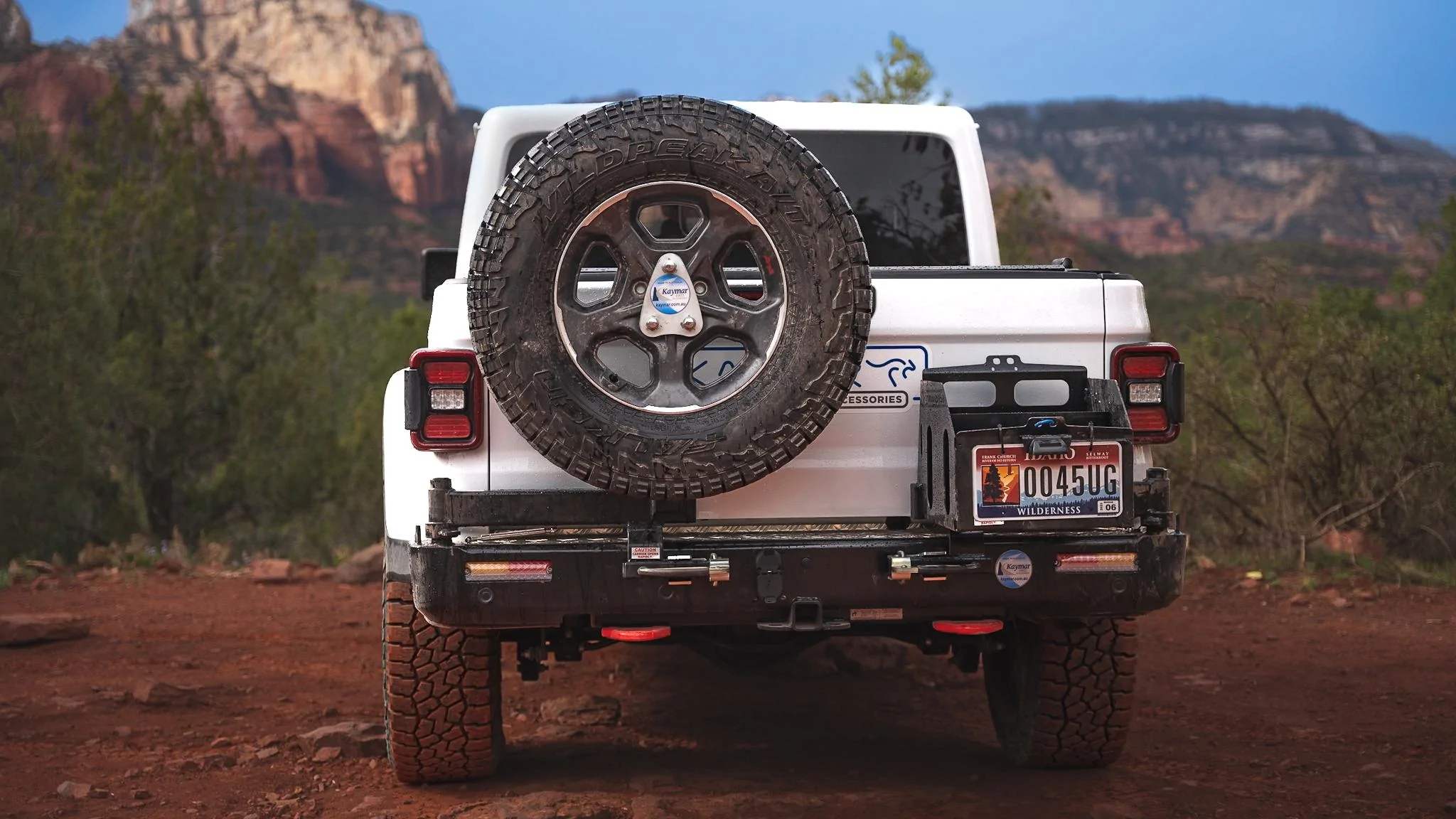 Jeep Gladiator Gladiator dual swing rear bumper prototype renderings. DSC01800