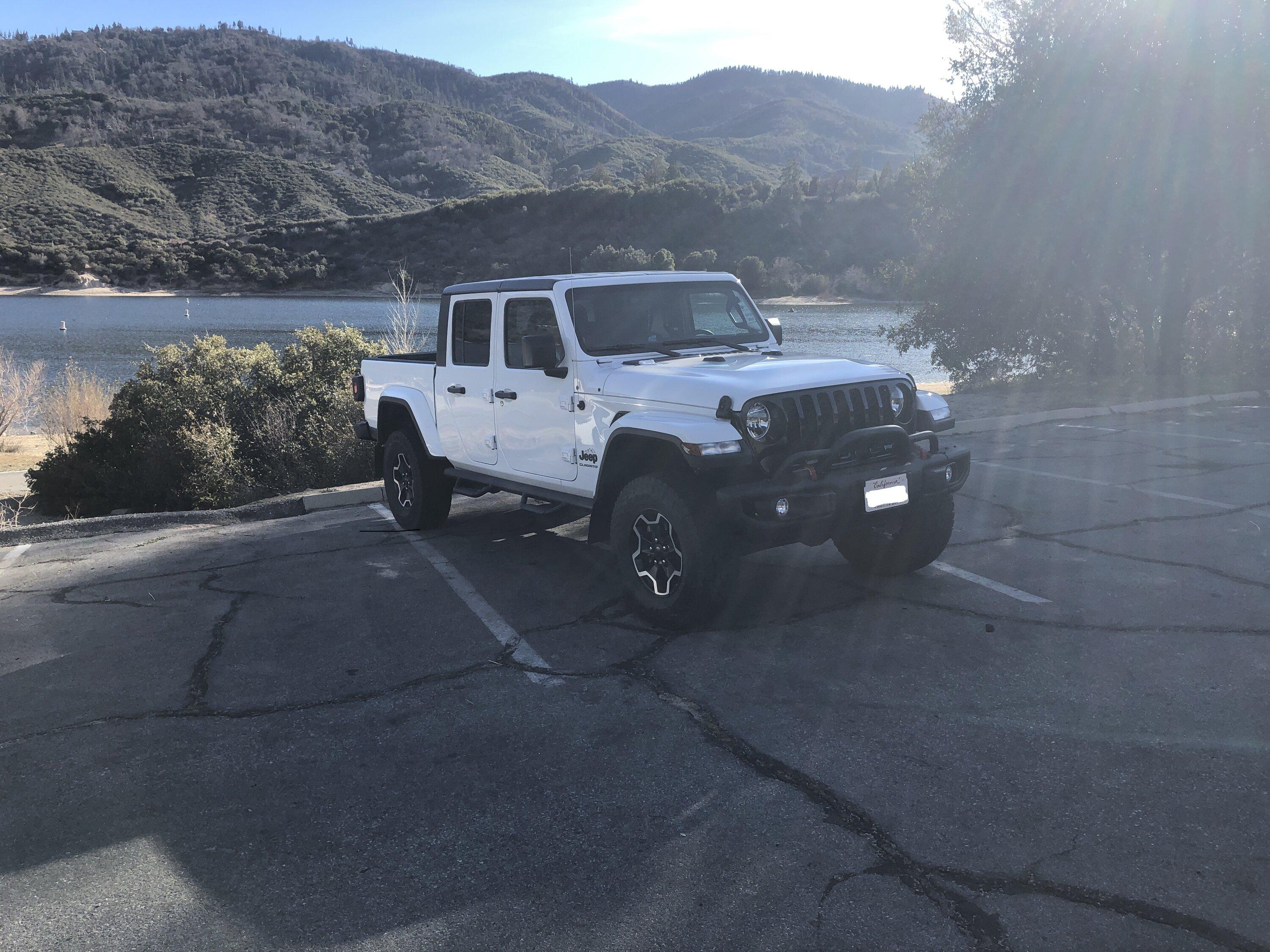 Jeep Gladiator Show me your sport and sport s with factory wheels and 33s. 02-19-22 (30).JPG