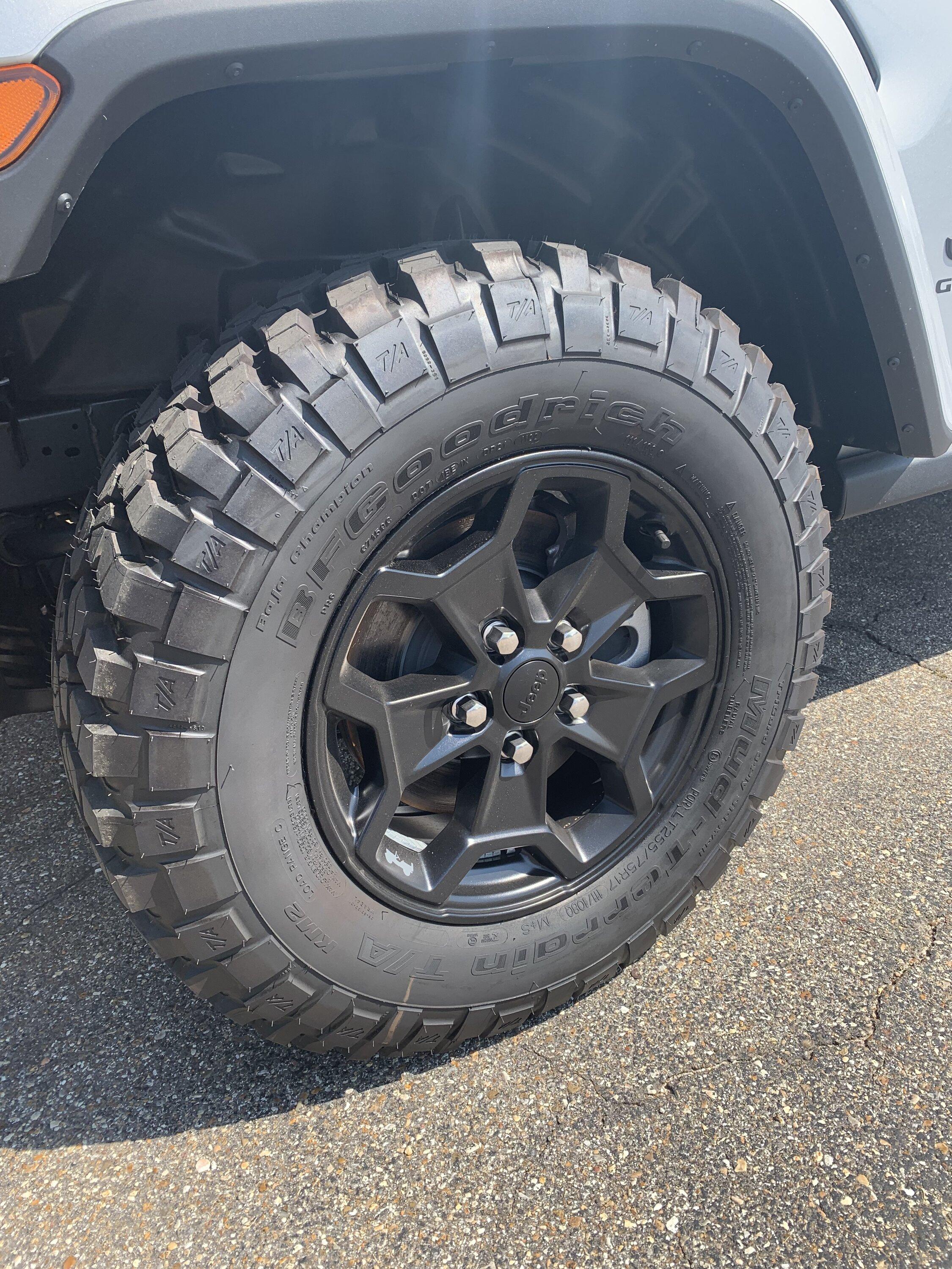 Jeep Gladiator WILLYS Edition Gladiator JT Club A338F121-E6C0-41AA-AAB0-BA6FA5C6E7FF