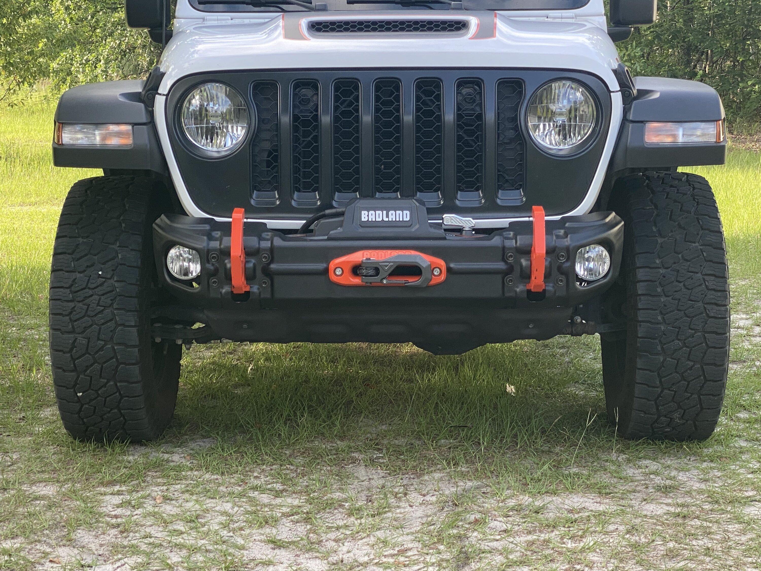 Jeep Gladiator 2022 Mojave bumper and winch question IMG_0654