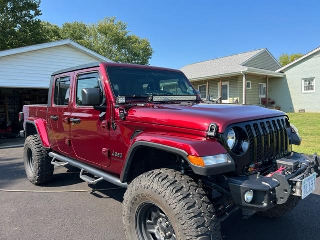 Jeep Gladiator Snazzberry Gladiator JT club wax9:18