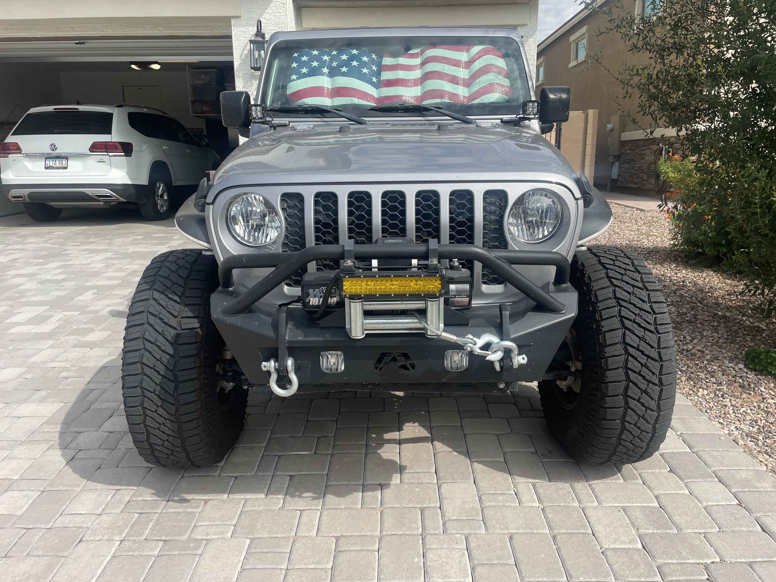 Jeep Gladiator Best and cheapest front bumper IMG_0639