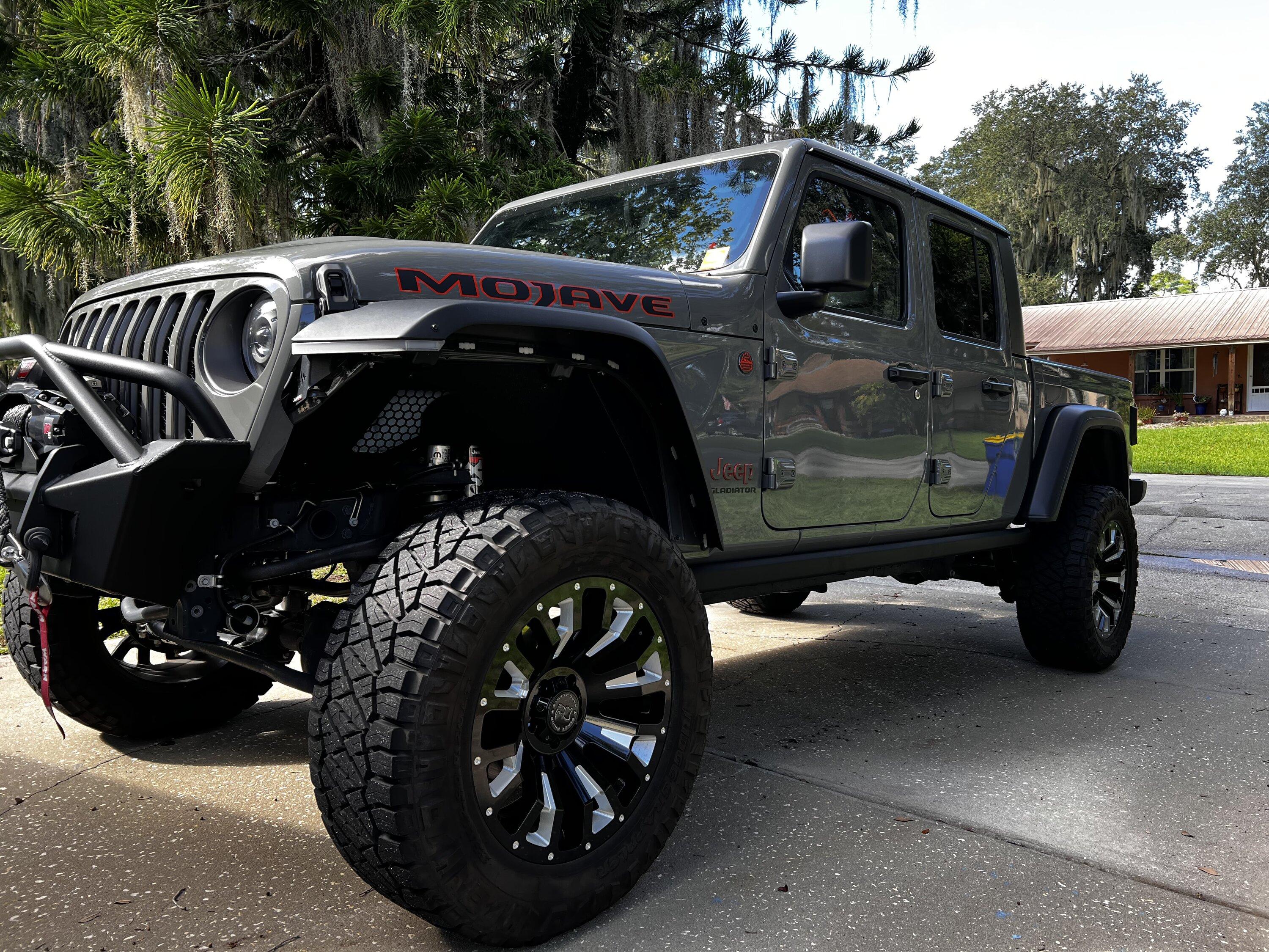 Jeep Gladiator 2021 Sting Gray Mojave/11.5k miles/$59k IMG-1367