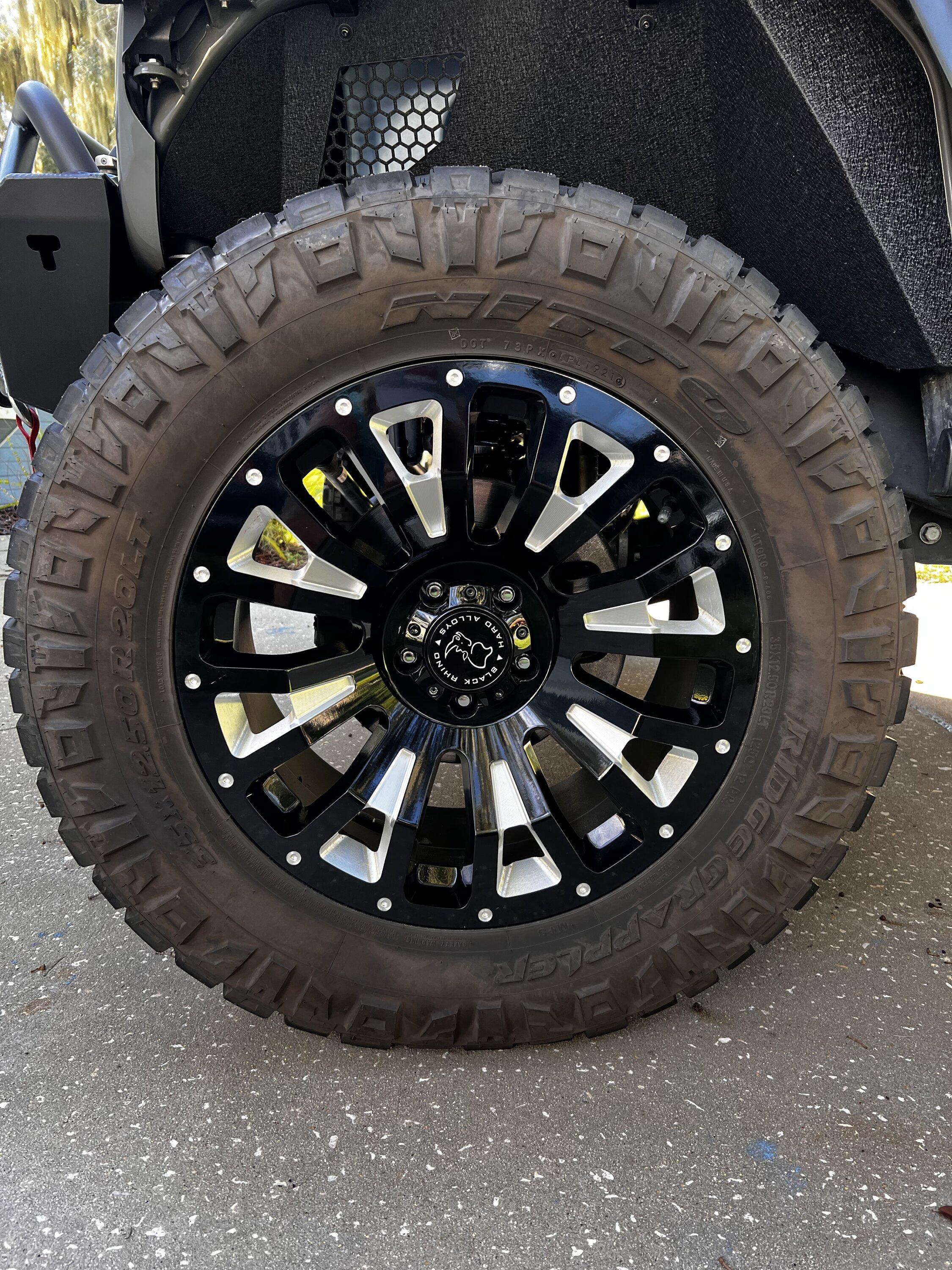 Jeep Gladiator 2021 Sting Gray Mojave/11.5k miles/$59k IMG-1349