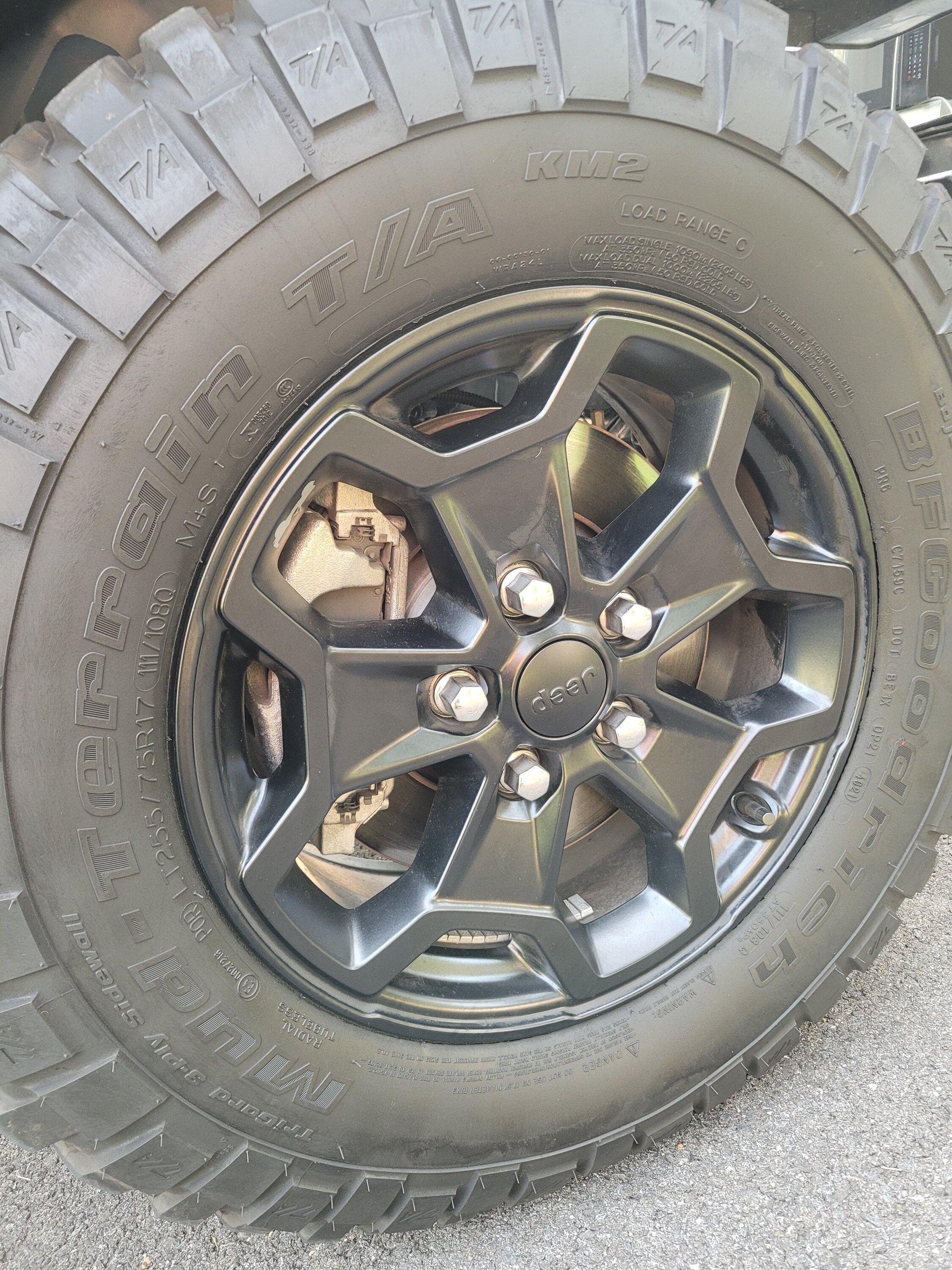Jeep Gladiator New Willys Rims & Tires 20220917_161300