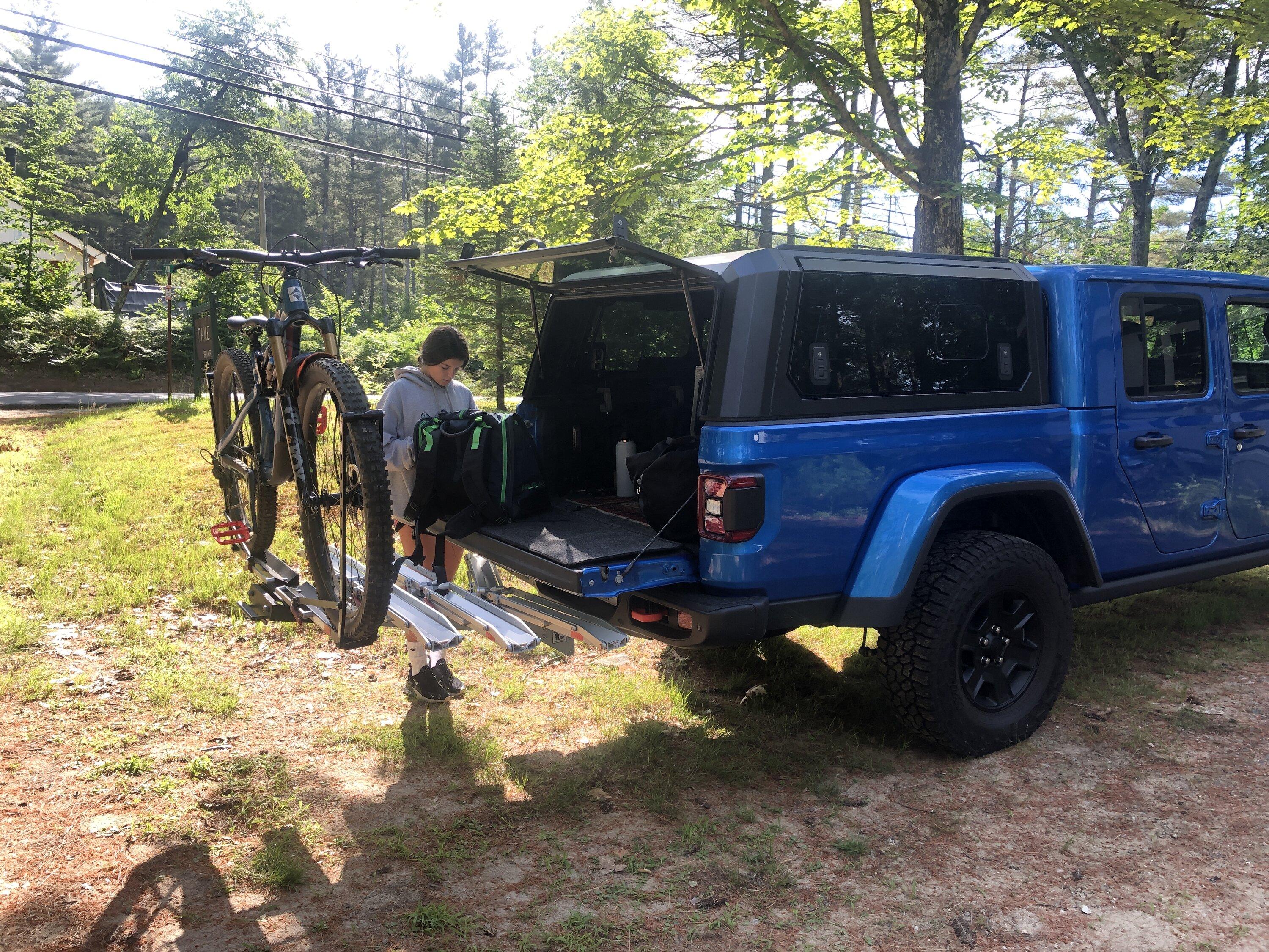 Jeep Gladiator Mountain Bikes - How are you guys carrying them?? 1663854515423