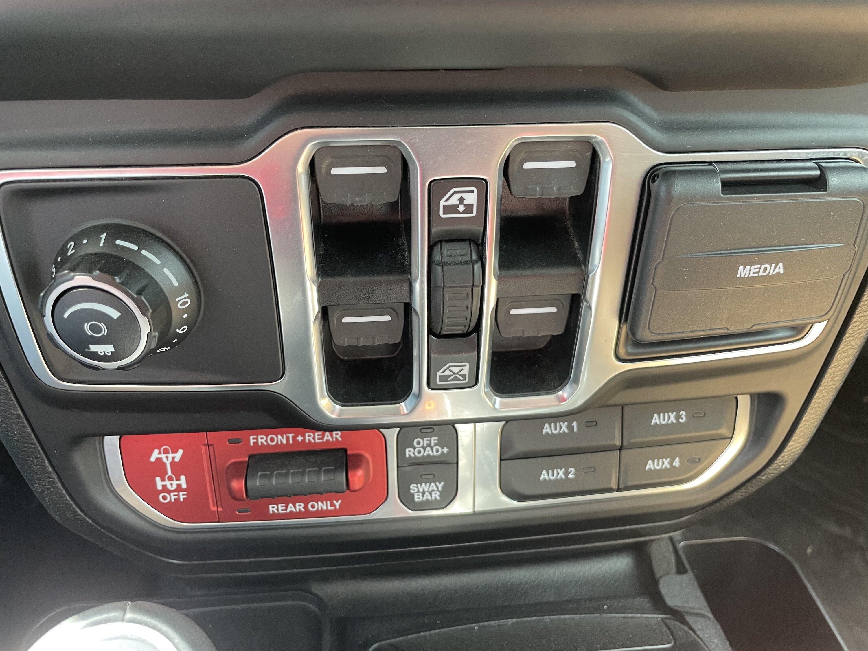 Jeep Gladiator 21 Rubicon Diesel 2AB4516F-4C60-4816-AB69-AFDA37EE4CE4