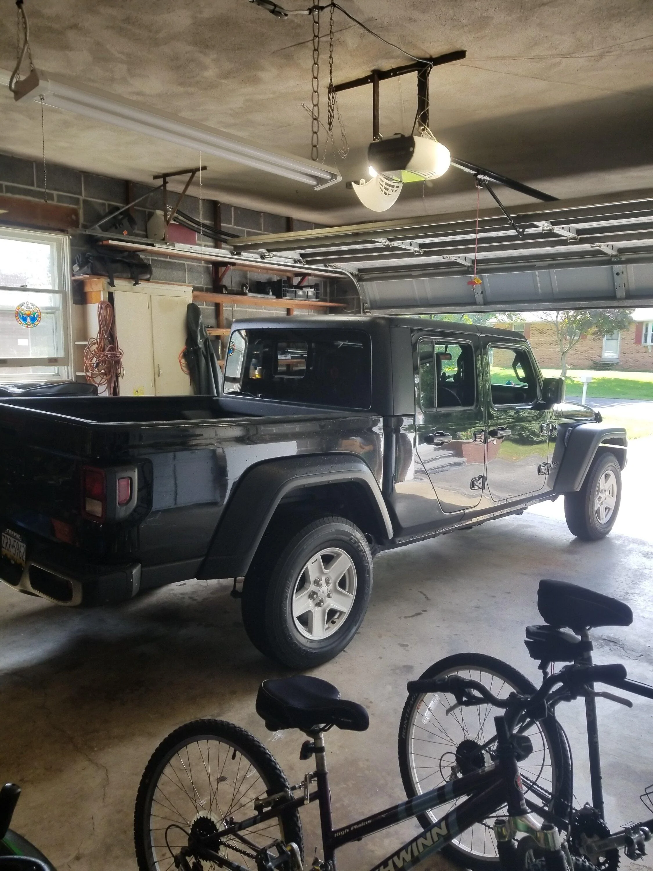 Jeep Gladiator New Dude on site. 20220922_141639