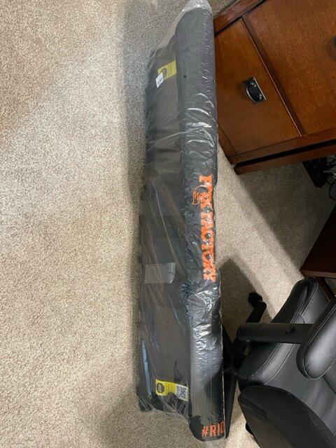 Jeep Gladiator FOX Tailgate Pad - NEW pad2