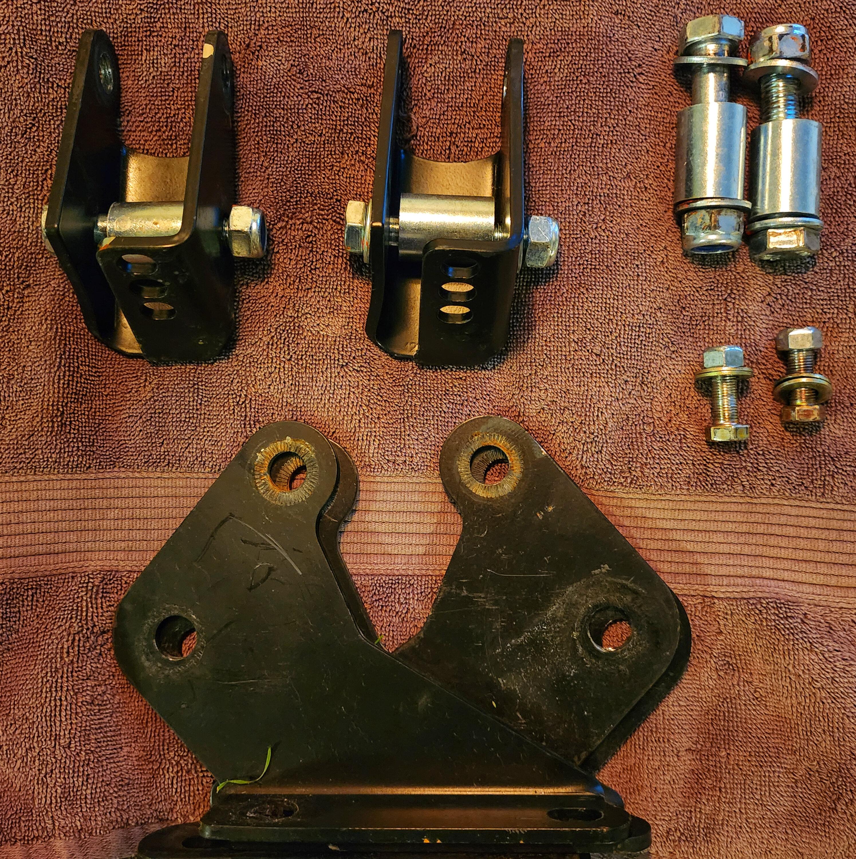 Jeep Gladiator EVOMfg 2.5" front and rear shock extensions 20220924_180324-01