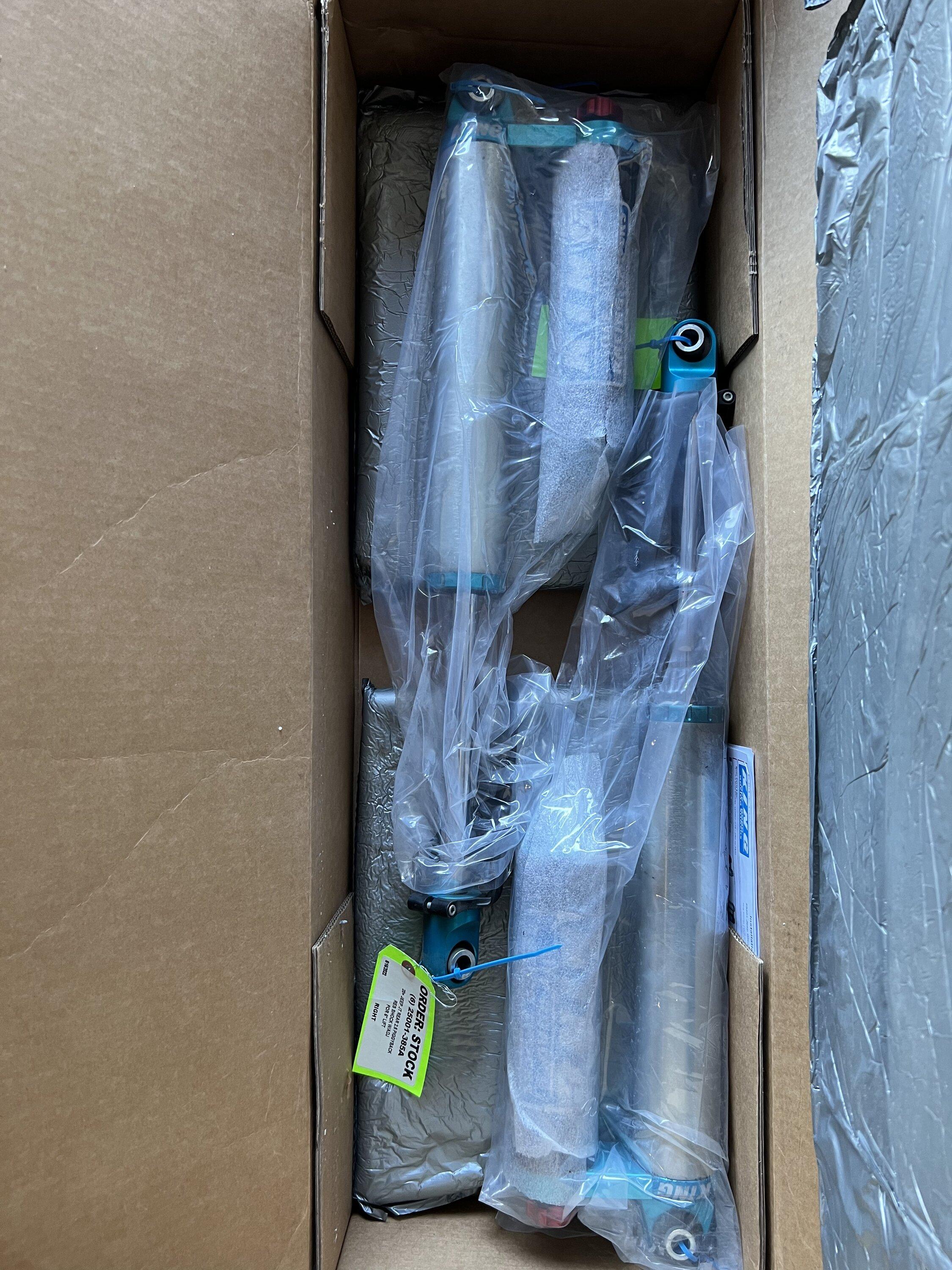 Jeep Gladiator King 2.5 rear shocks A73B22F4-349D-48DE-9D5C-00D60D5CDFE0