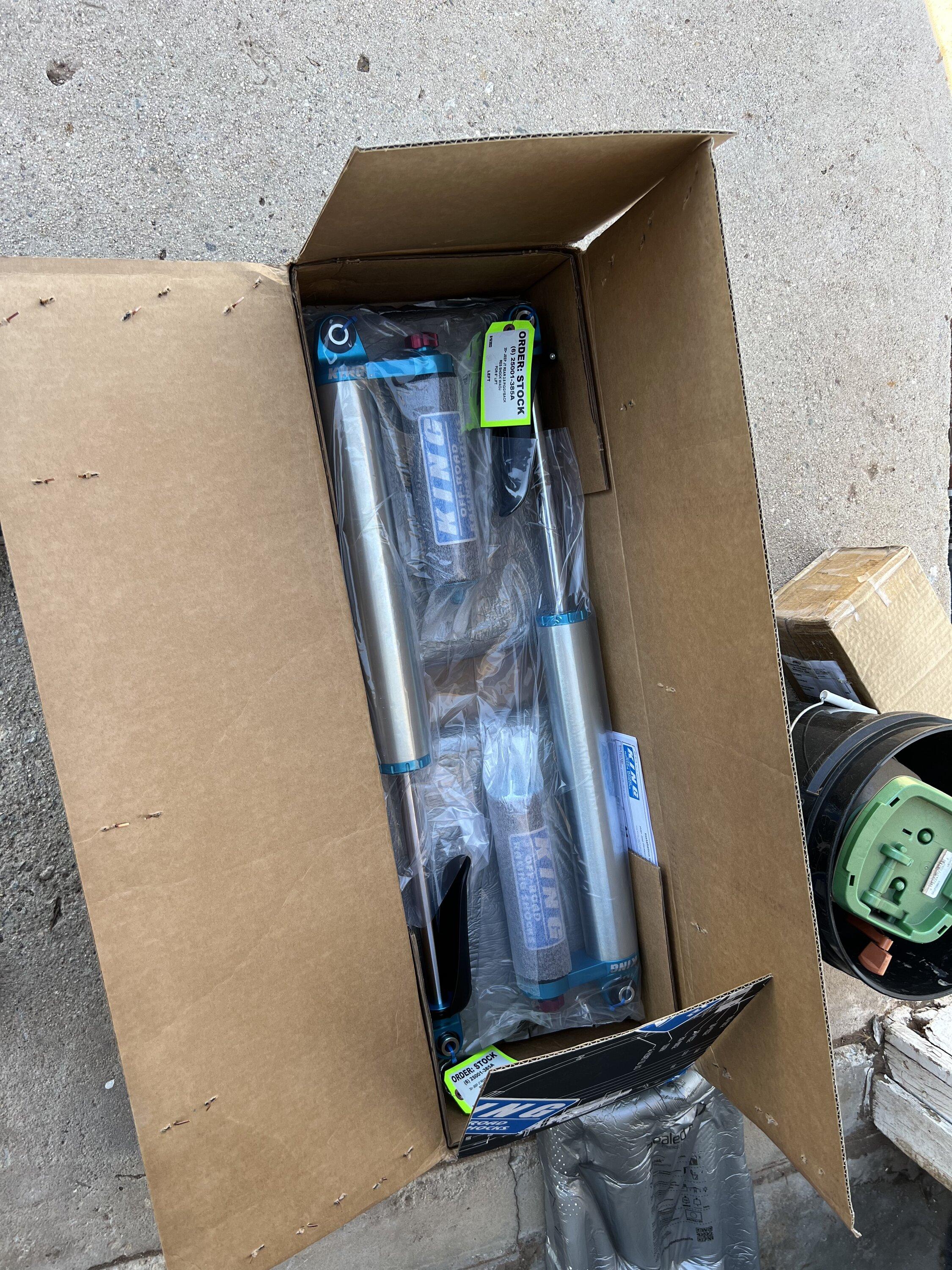 Jeep Gladiator King 2.5 rear shocks 85667BE2-AED2-4141-95CB-80131FD7FE35