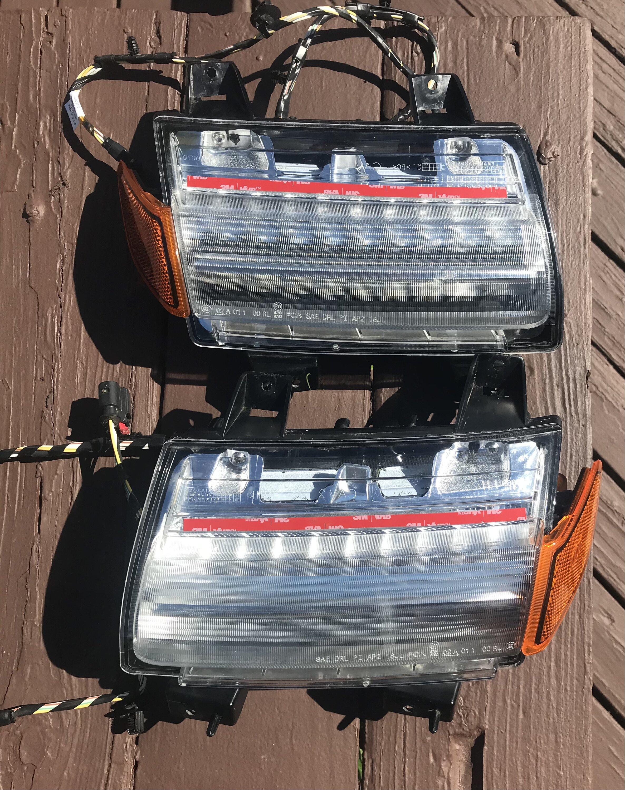 Jeep Gladiator Mopar OEM LED Fender Lights $200 70668D36-D137-44E3-9079-D8CD2FD1319B