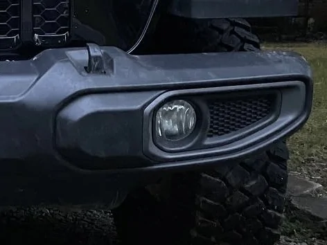 Jeep Gladiator Factory Fog Lights A02CAC06-FBE3-439D-B401-86B4A4893232