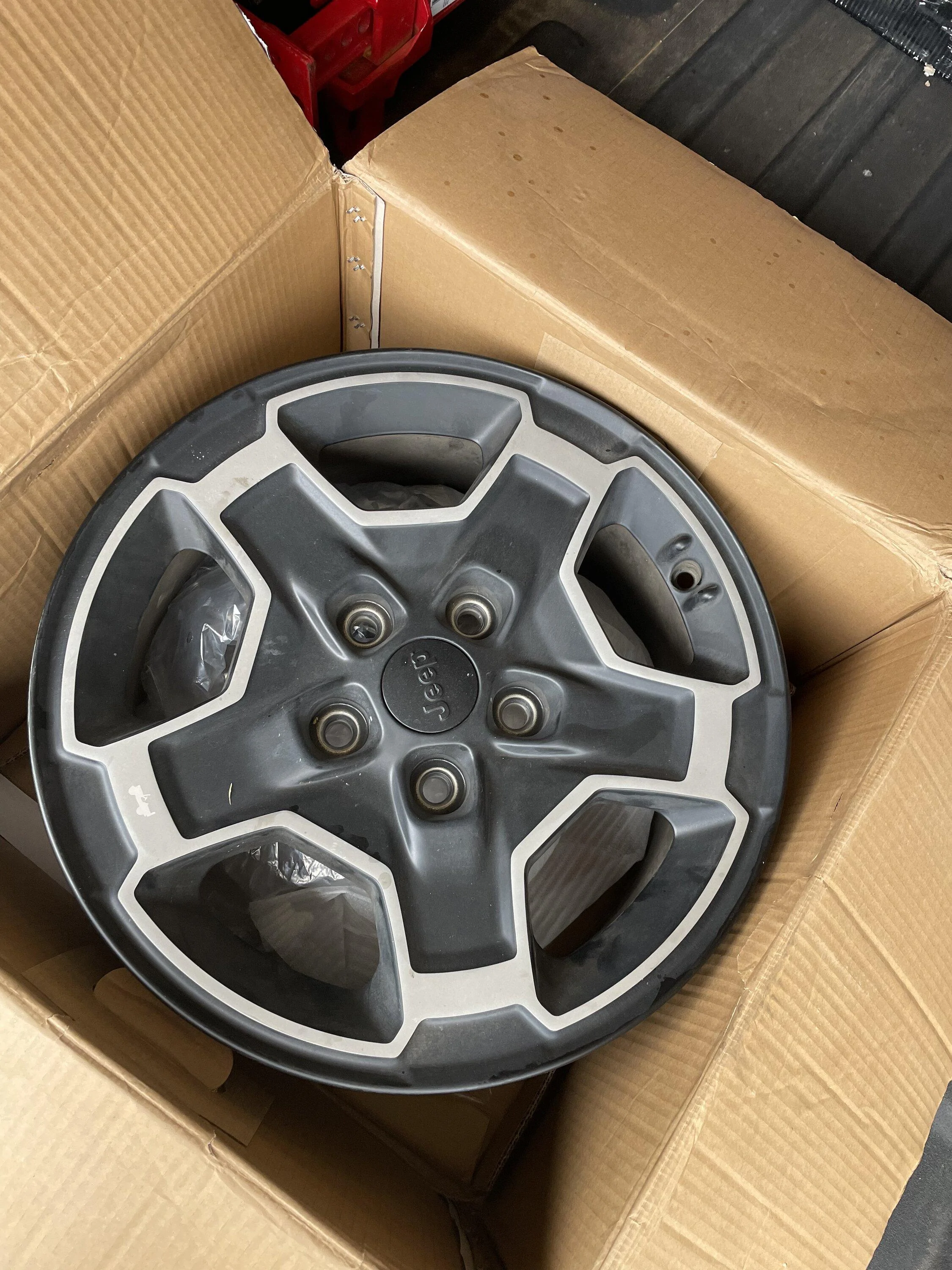 Jeep Gladiator OEM upgraded Mojave / Rubicon wheels $350 OBO A636EAE3-B45E-4497-B18D-A3CF6CEE331B