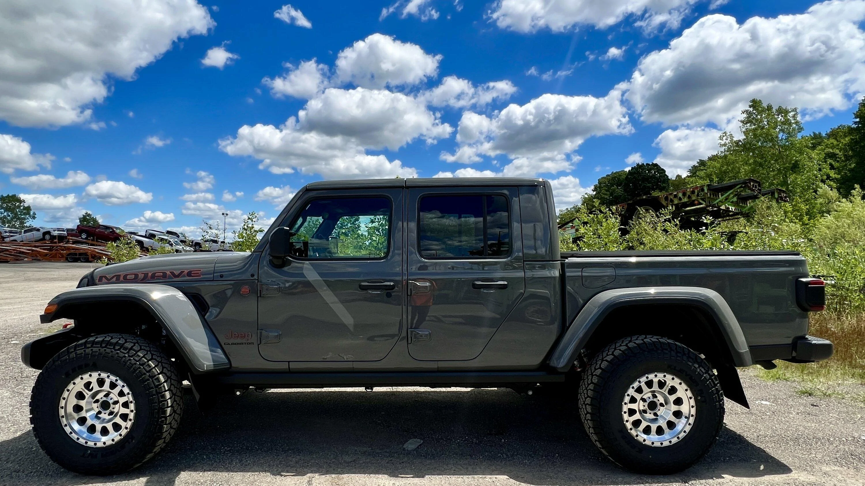 Jeep Gladiator Pic request: machined wheels FBB19591-9EBB-473C-9702-7B4957CA00D5