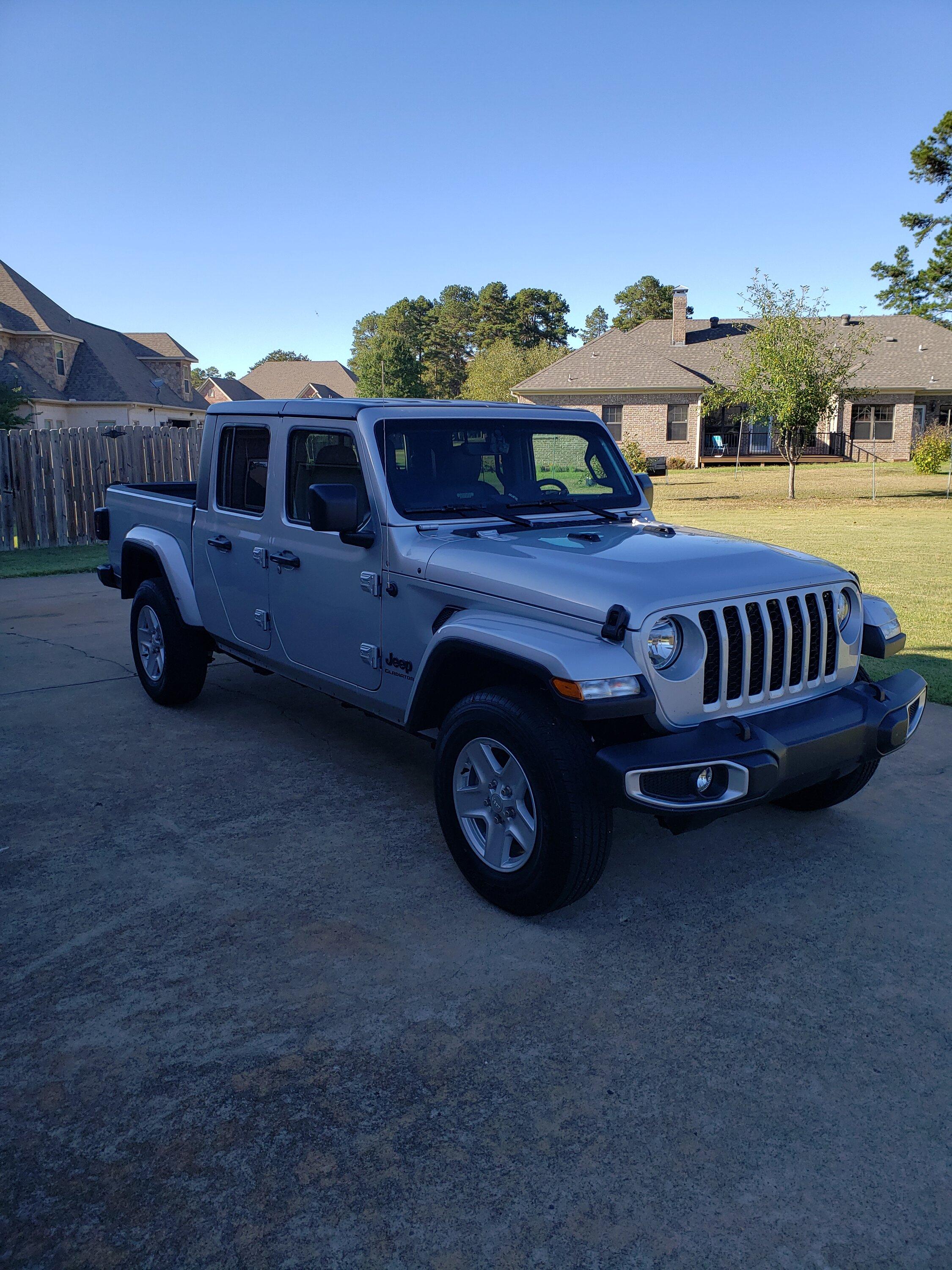 Jeep Gladiator Flat tow with... 20220926_164718