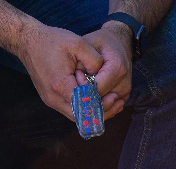 Jeep Gladiator ?‍♀️ For Our Heroes ---Thin Line Fob Series... Our ❤️'s are with you! 67oi89