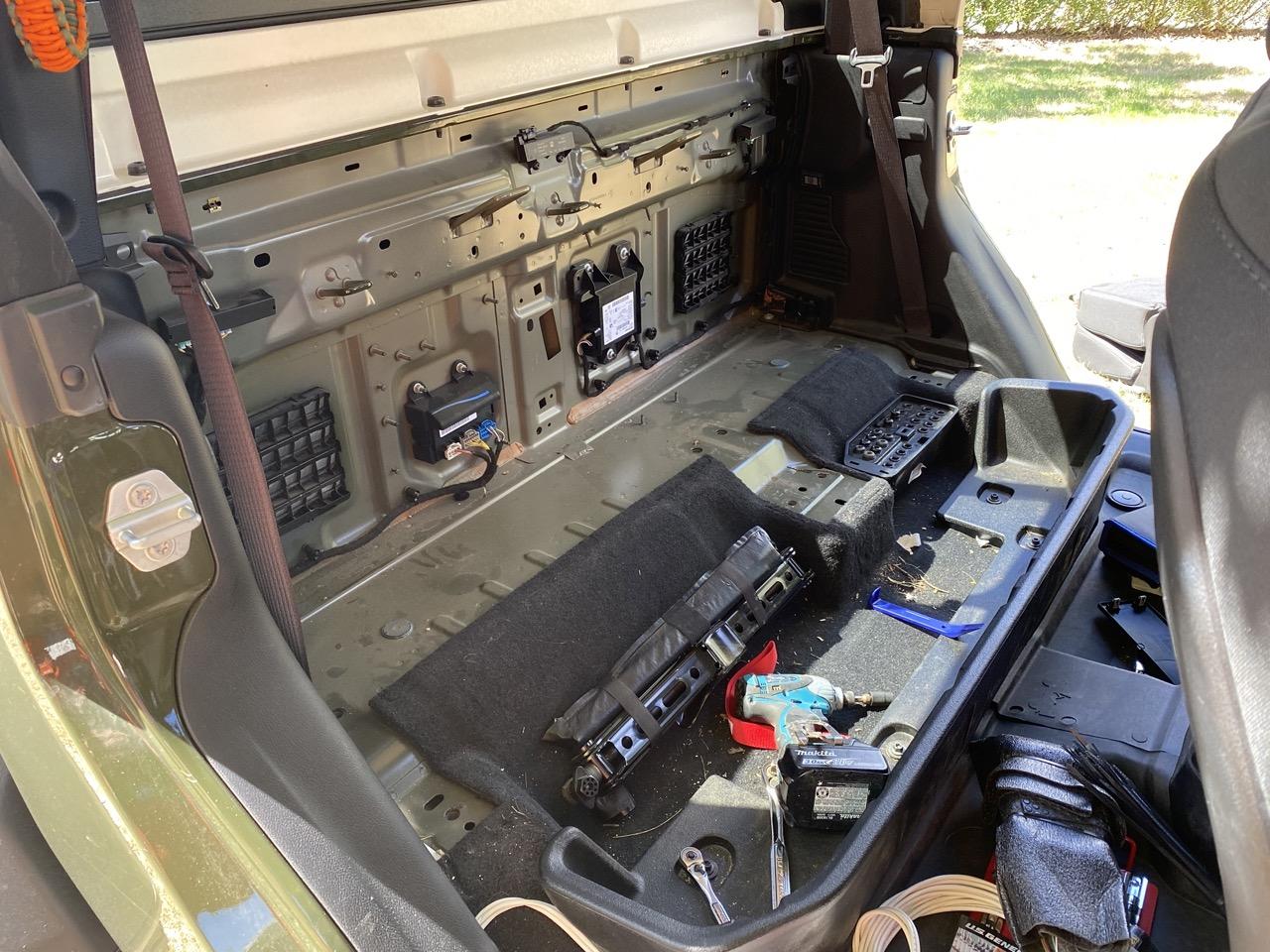 Jeep Gladiator Fiberglass Behind Seat Sub & Amp Install Audio Control LC5.1300 IMG_4066 Lar