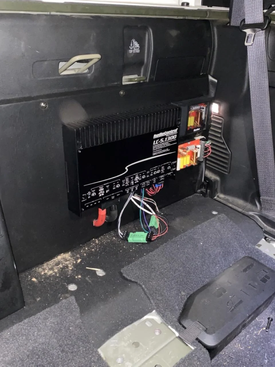 Jeep Gladiator Fiberglass Behind Seat Sub & Amp Install Audio Control LC5.1300 IMG_4094 Larg