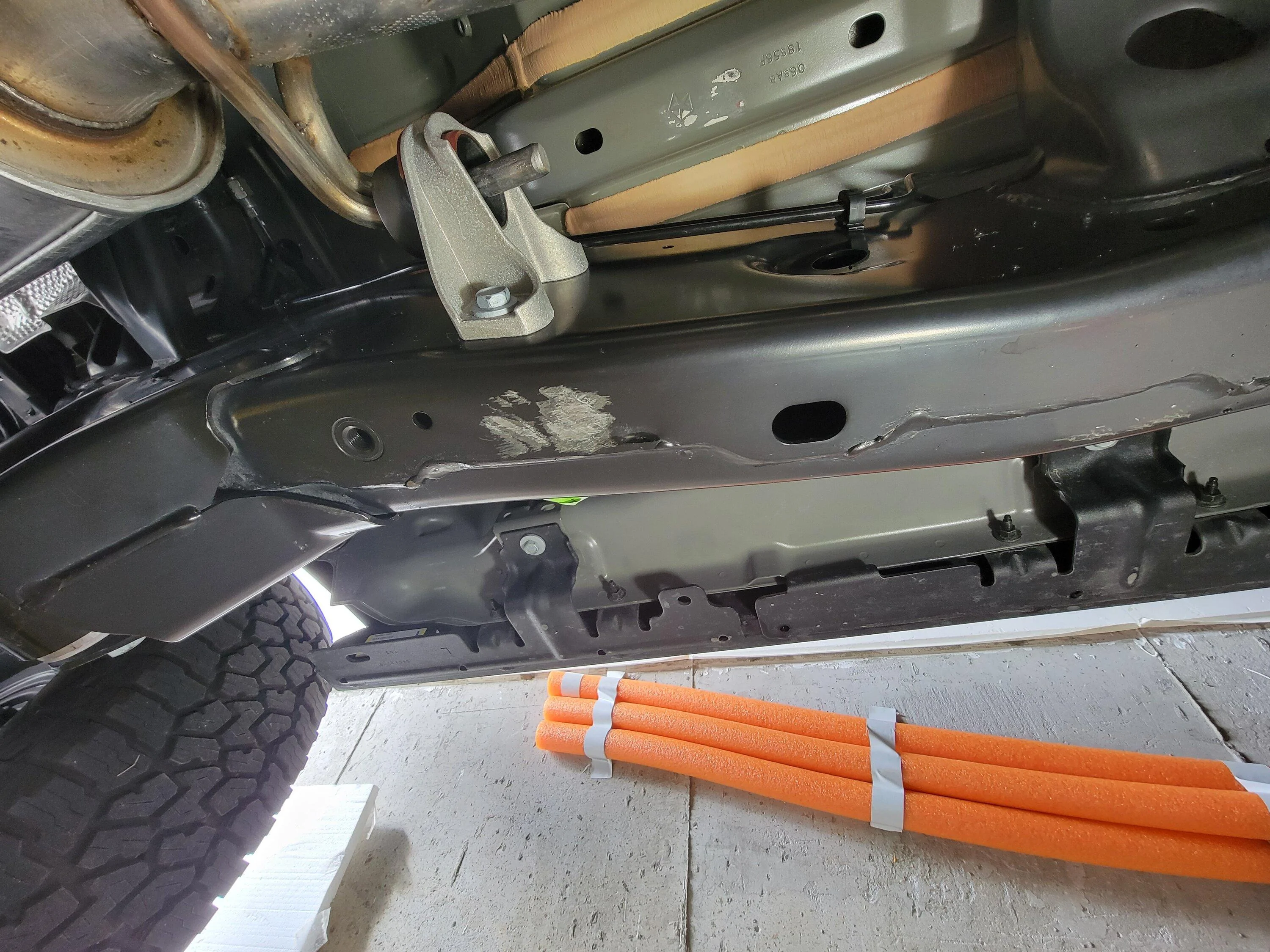 Jeep Gladiator What do you guys use to touch up underneath jeep 20220924_151924