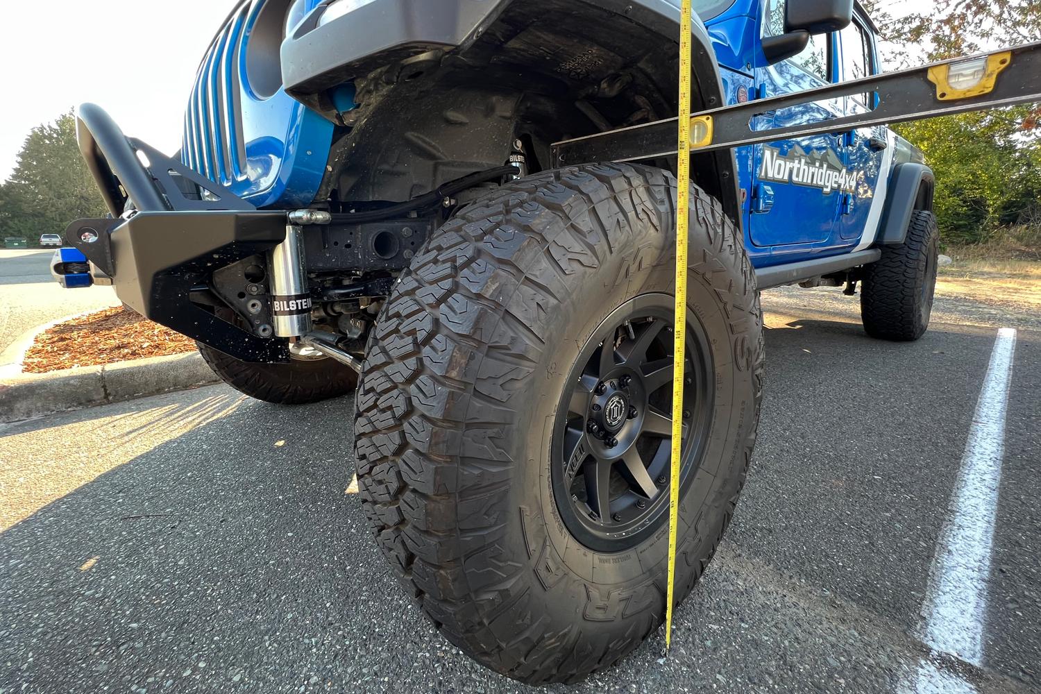 Jeep Gladiator 37" All Terrains.  What options am I missing? Maxxis-RazrAT-height