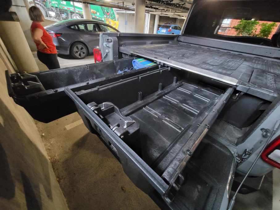 Jeep Gladiator Decked Truck Drawer System. Truck drawers 3